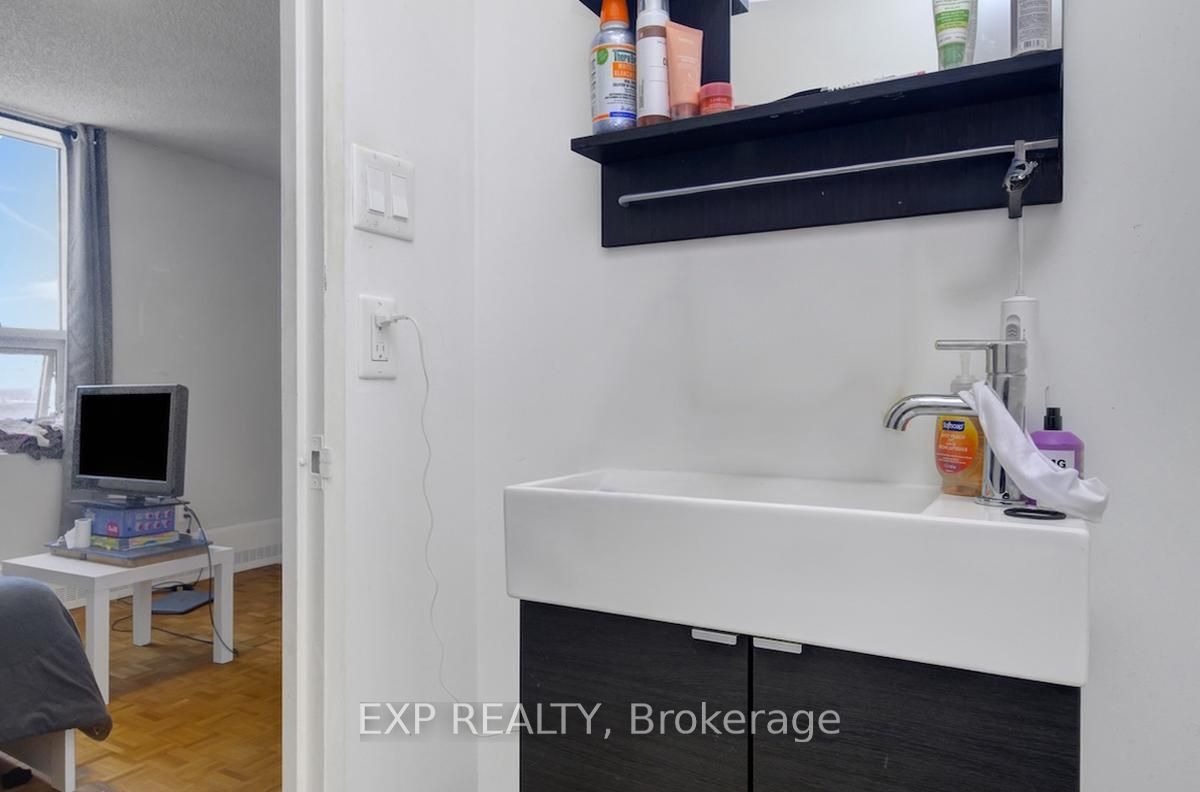 665 Bathgate Drive, #1705