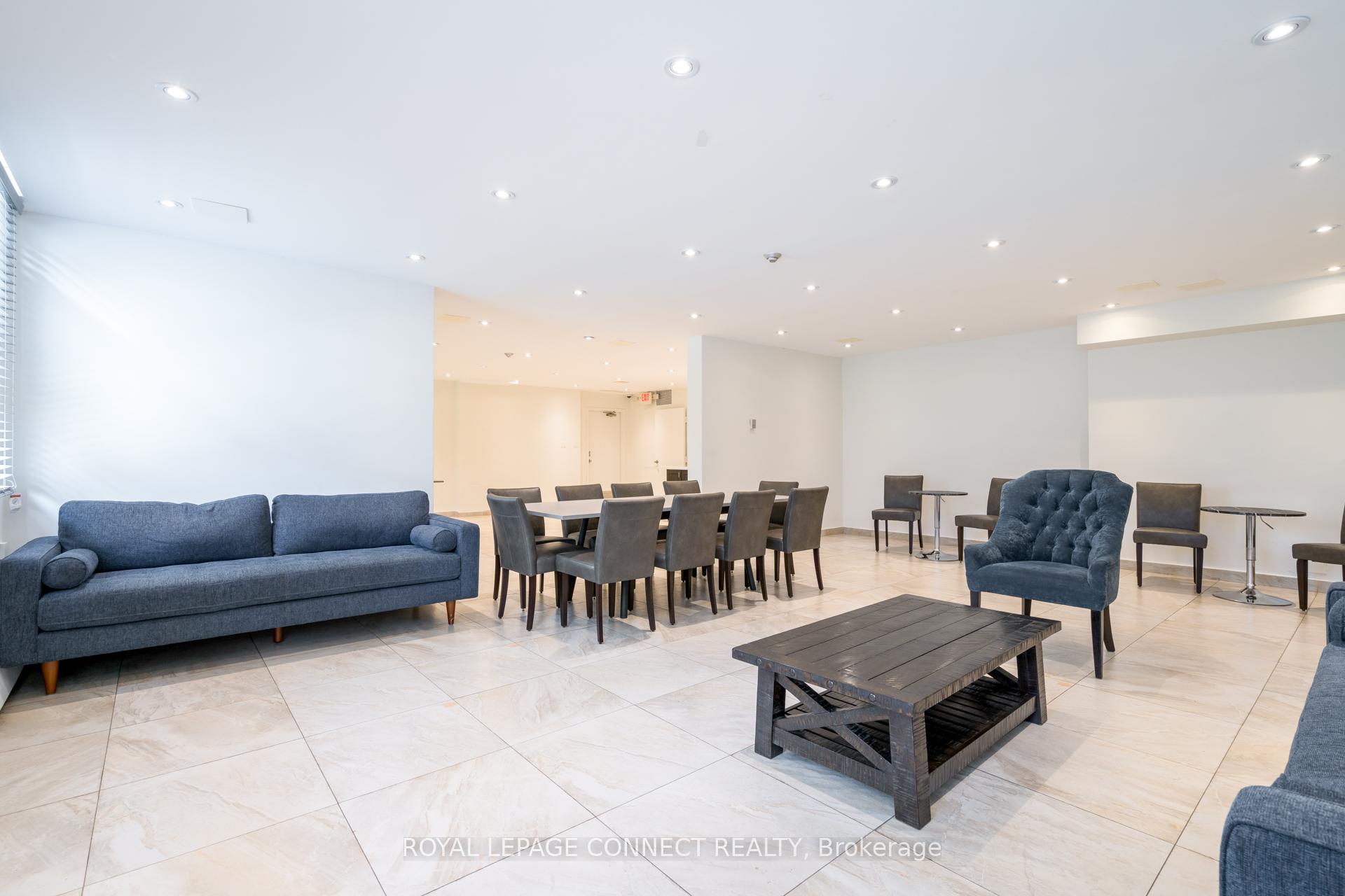 2 Bedrooms Condo at 270 Palmdale,  Toronto For sale