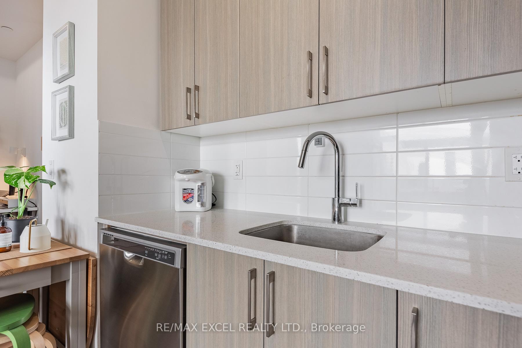 2 Bedrooms Condo at 3121 Sheppard Avenue, Toronto For sale