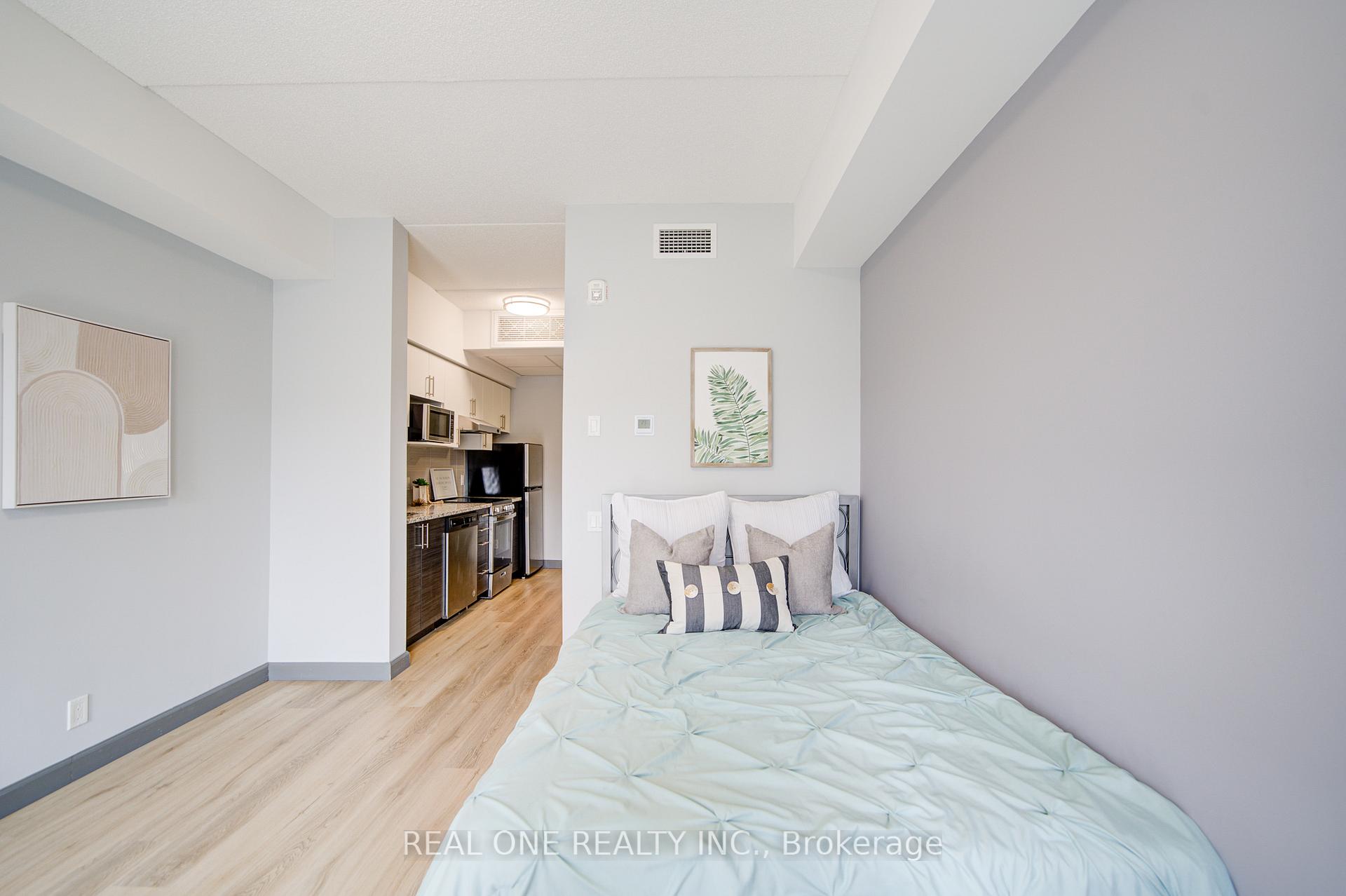 1 Bedroom Condo at 77 Leland, Hamilton For sale