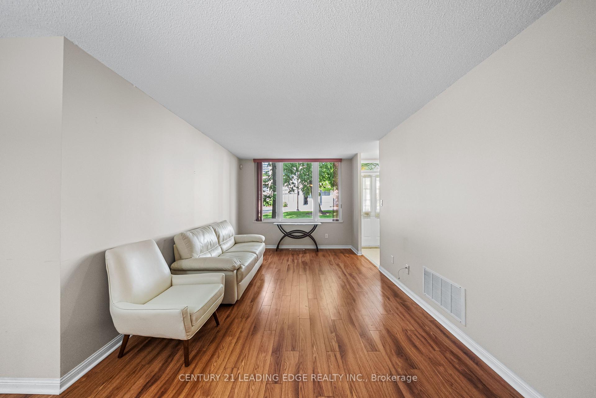2 Bedrooms Condo at 101 Grandview, Toronto For sale