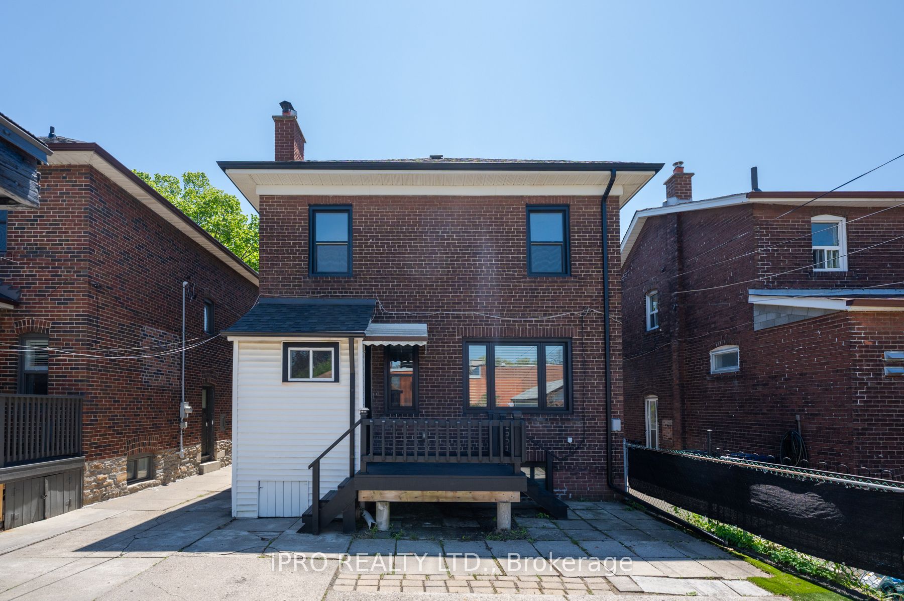 12 Mortimer Avenue