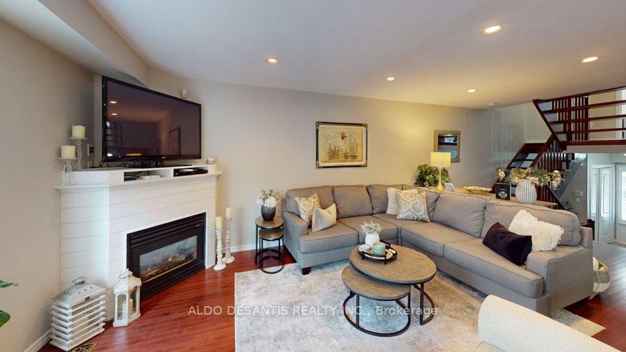 3 Bedrooms Condo at 348 Highland, Hamilton For sale