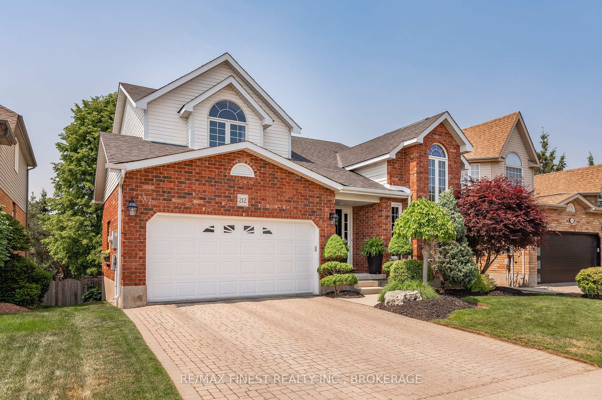 212 Summerfield Drive, Guelph, ON N1L 1L3