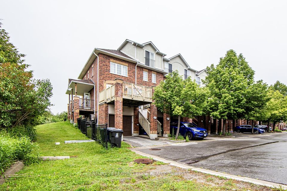 2 Hedge End Road
