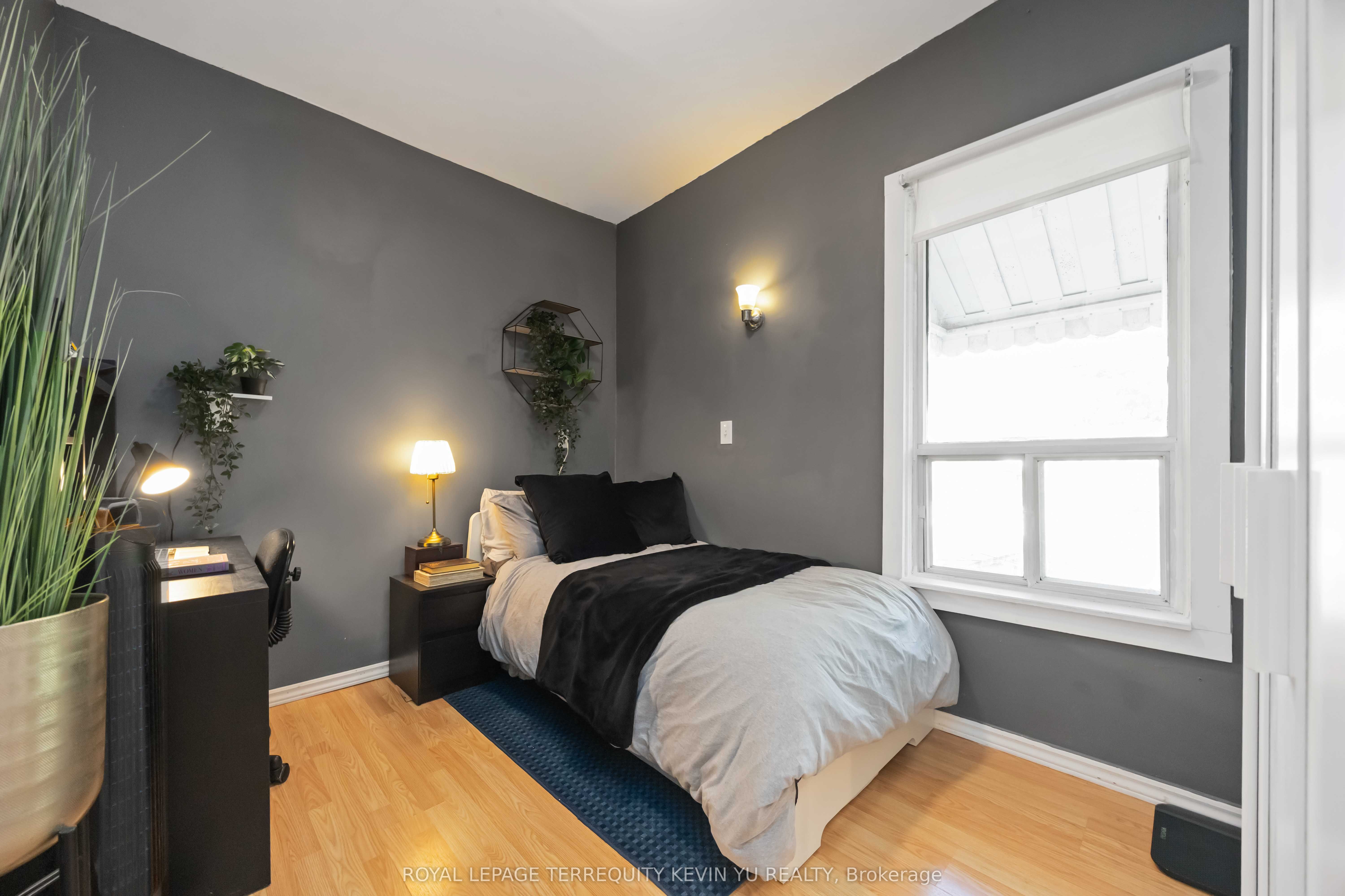 23 Edwin Avenue