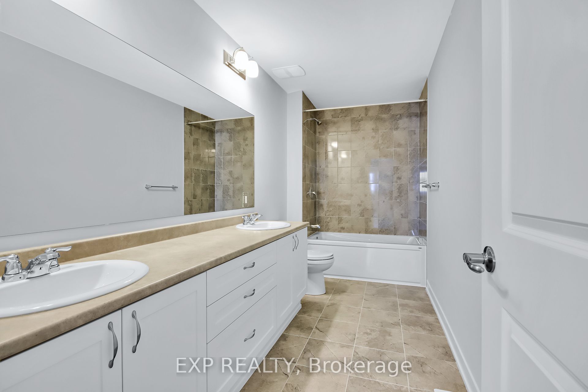 309 Cornflower Row, Stittsville - Munster - Richmond 8209 - Goulbourn Twp From Franktown Rd/South To Rideau
