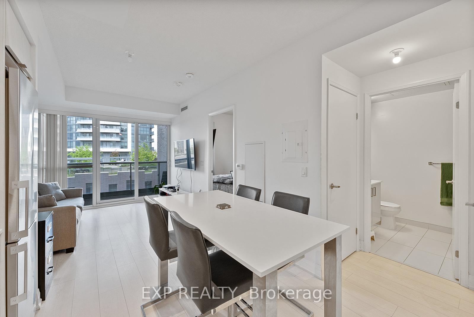 1 Bedroom Condo at 26 Gibbs, Toronto For sale