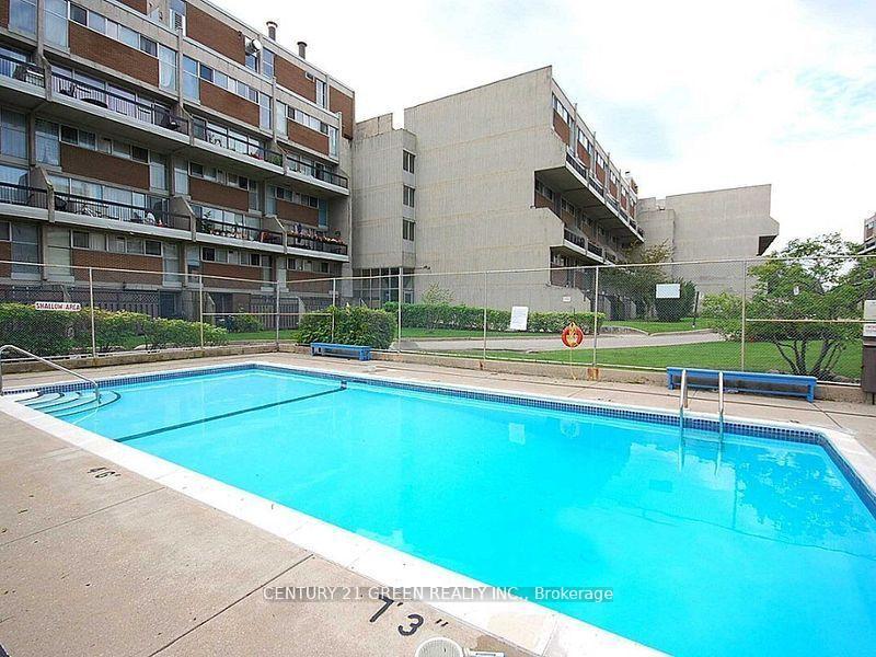5 Bedrooms Condo at 366 The East Mall, Toronto For sale