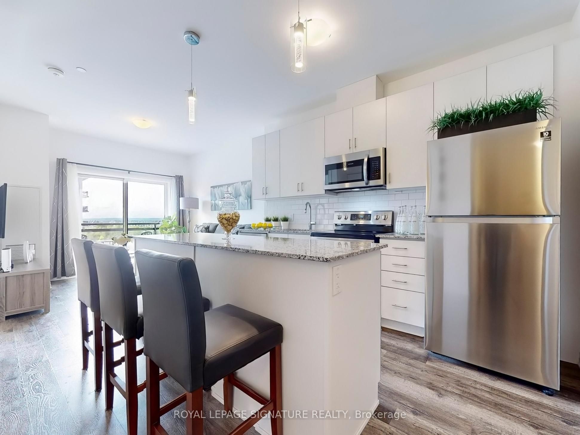 102 Grovewood Common, #405