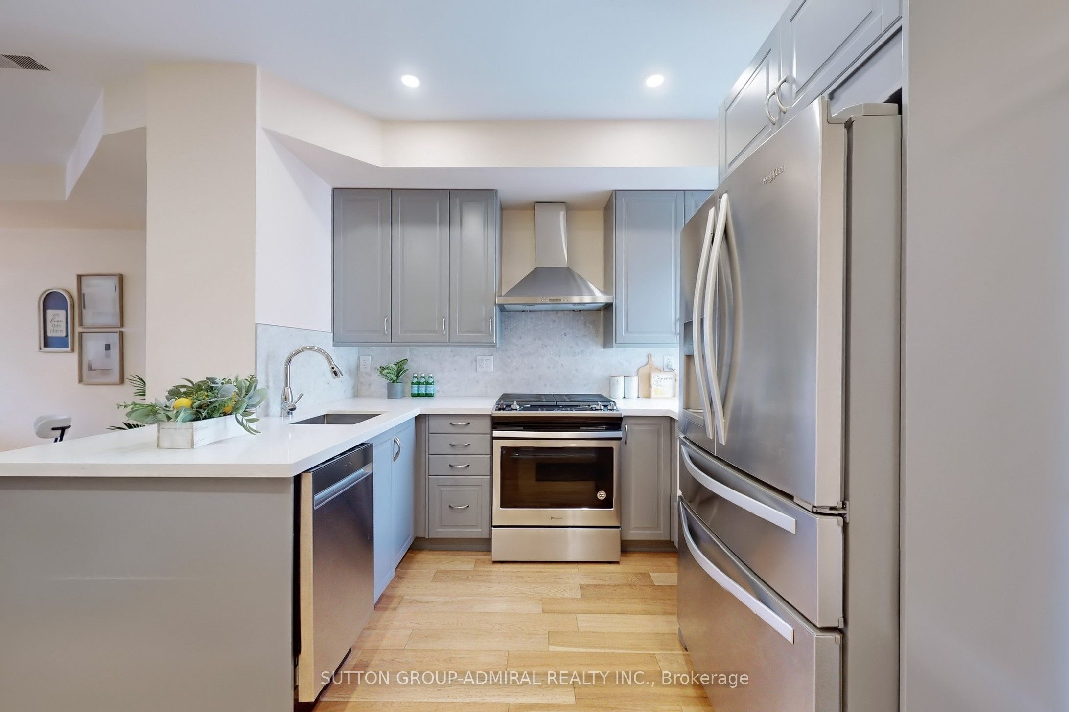 1216 Davenport Road