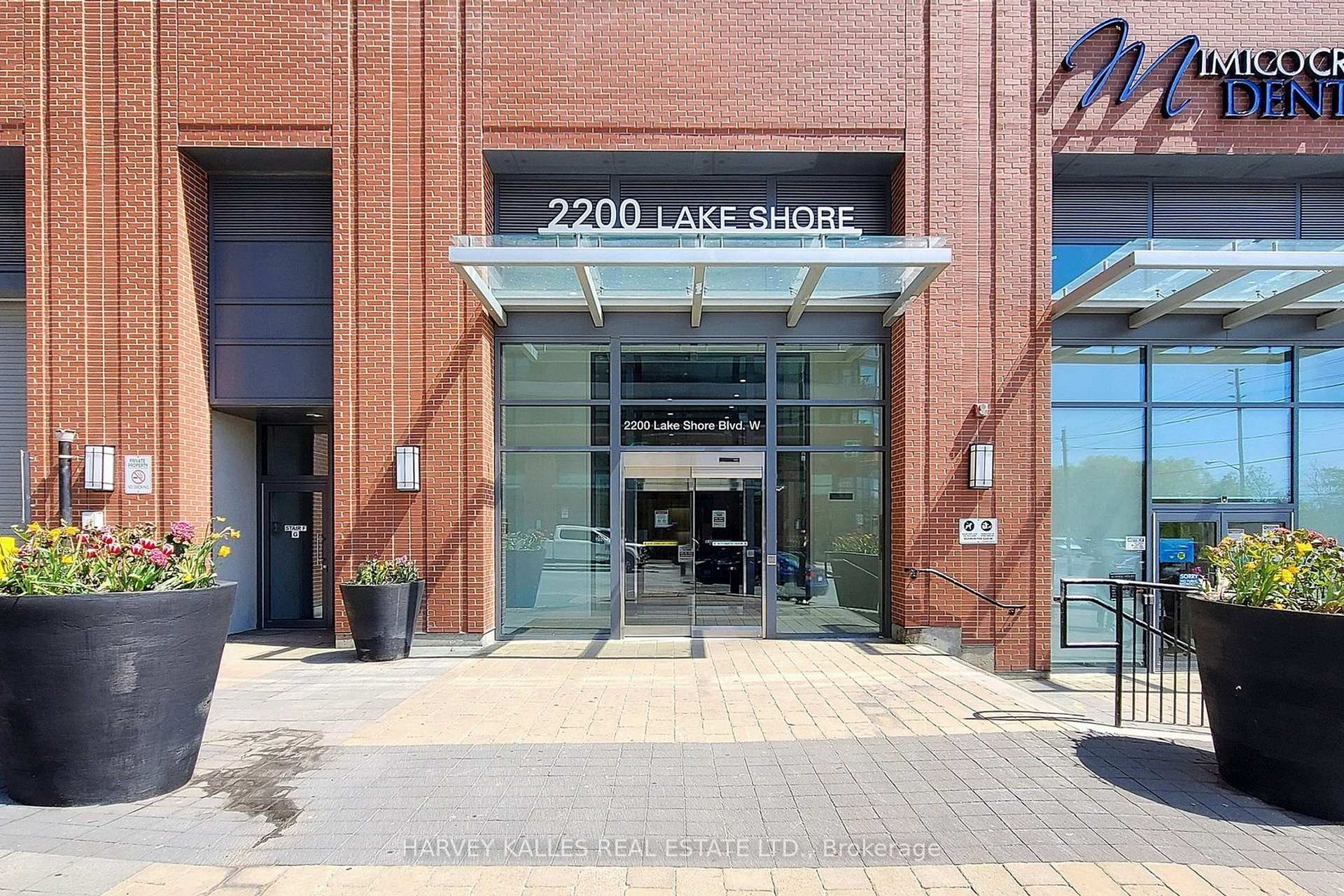 2 Bedrooms Condo at 2200 Lake Shore, Toronto For sale