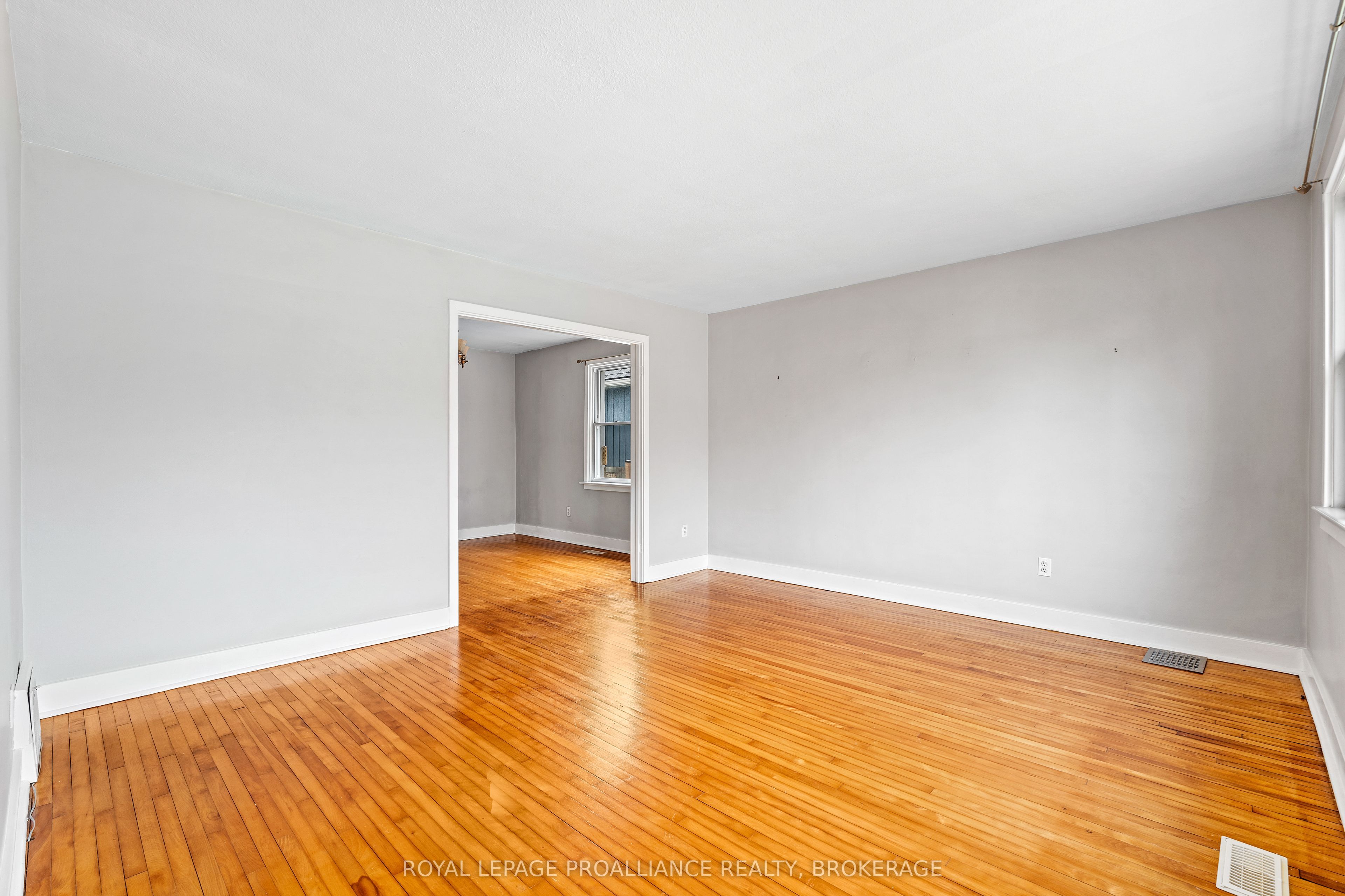 172 Carruthers Avenue