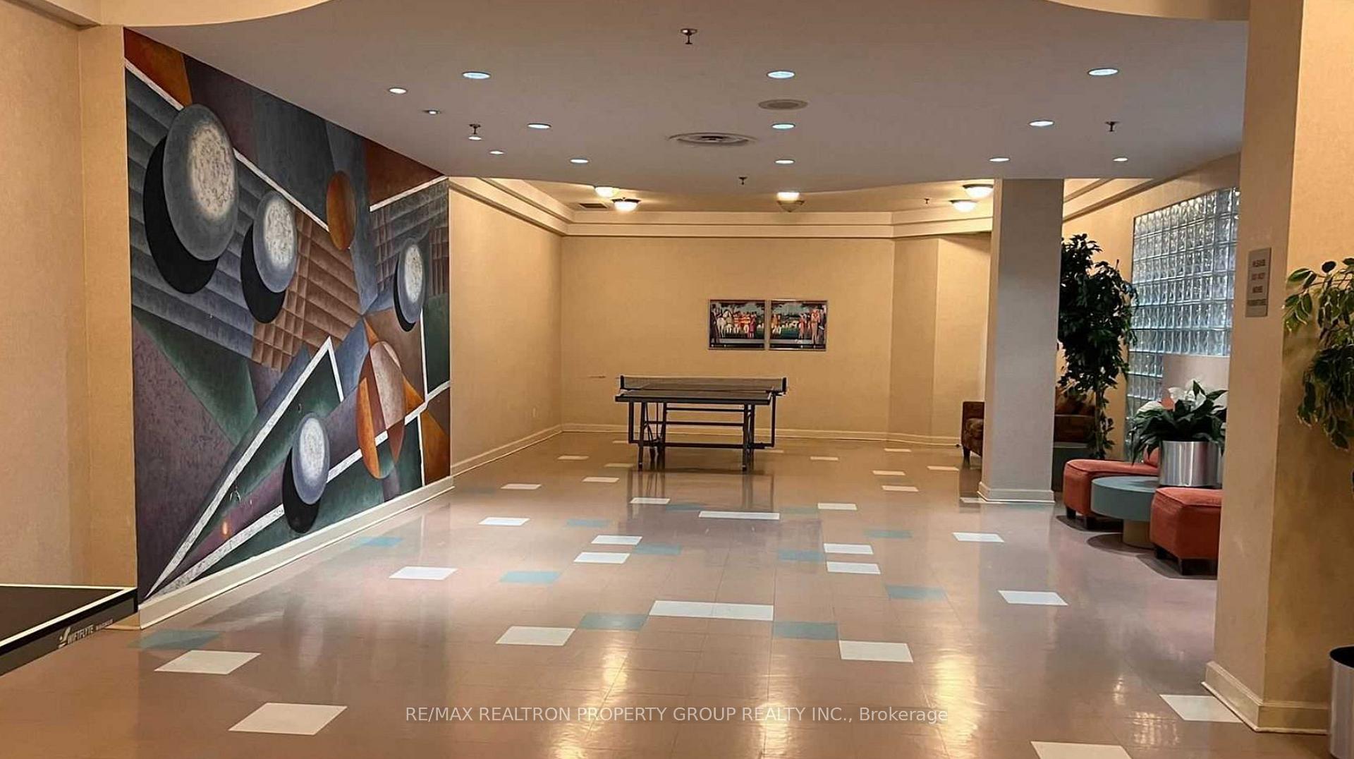 2 Bedrooms Condo at 88 Corporate, Toronto For sale