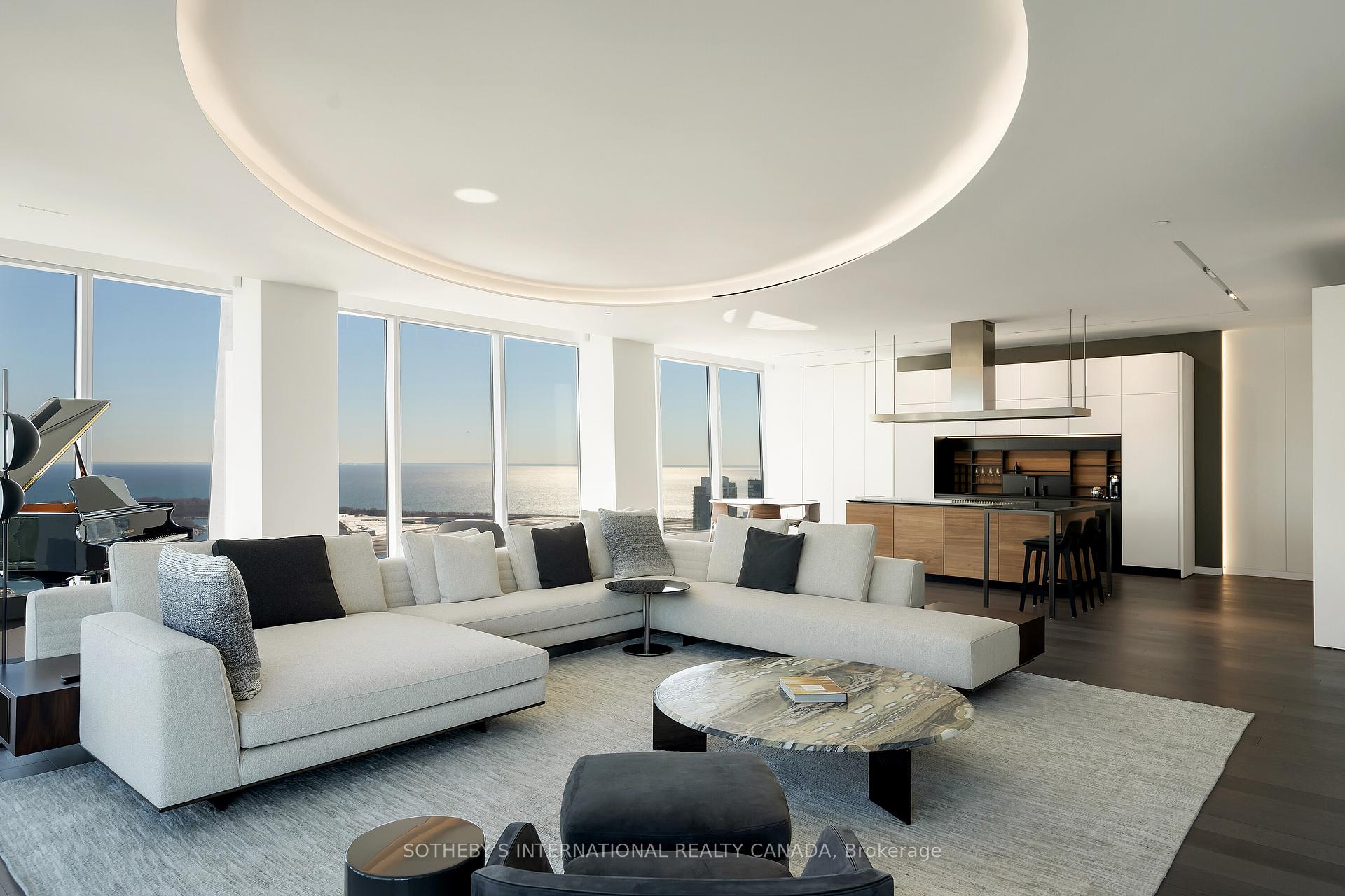 3 Bedrooms Condo at 183 Wellington, Toronto For sale