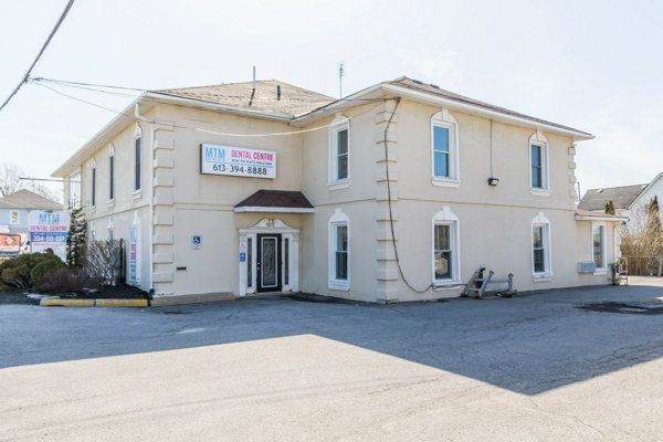 169-173 Dundas Street Quinte West Ontario K8V 1L5