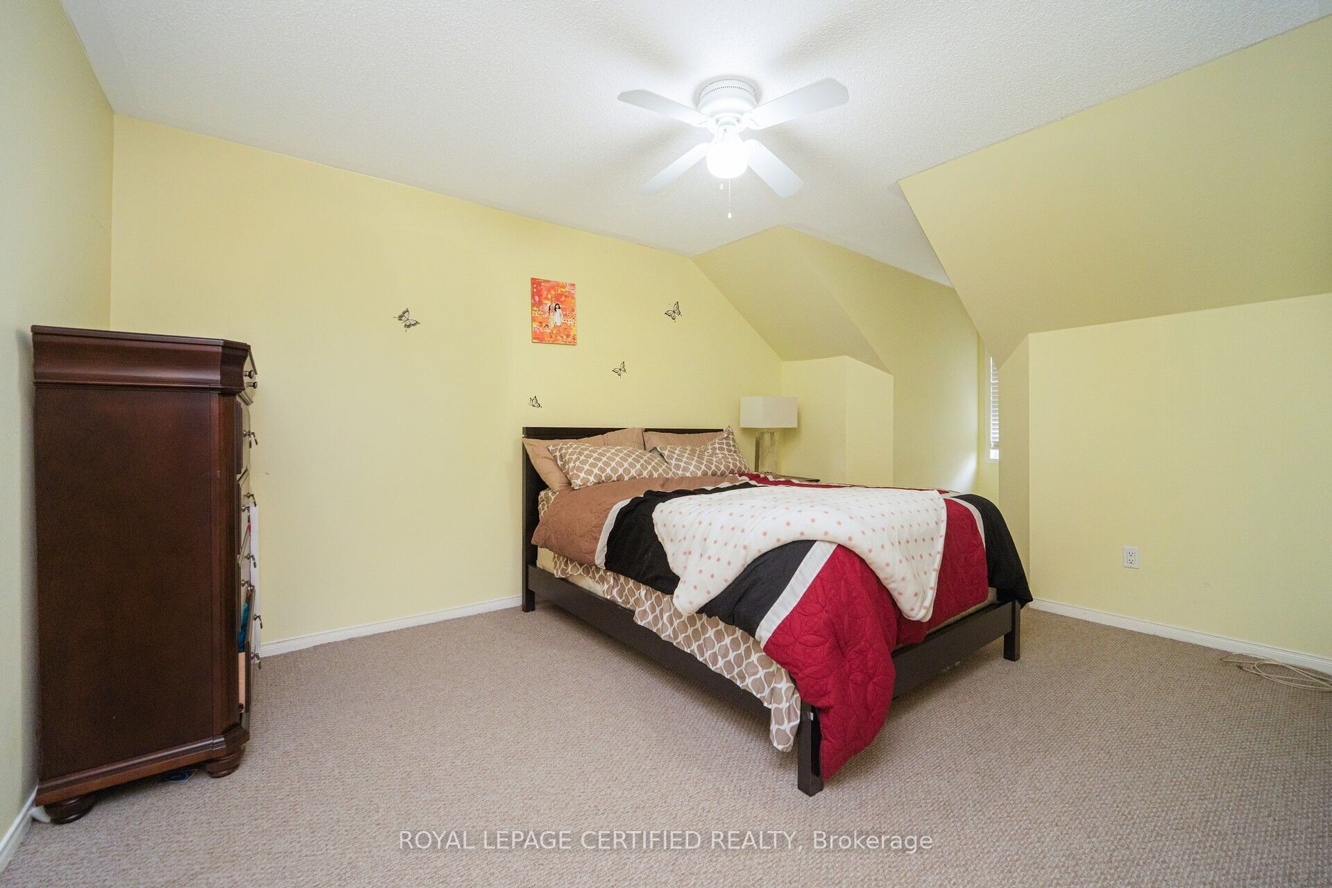 12 Sunnybrook Crescent