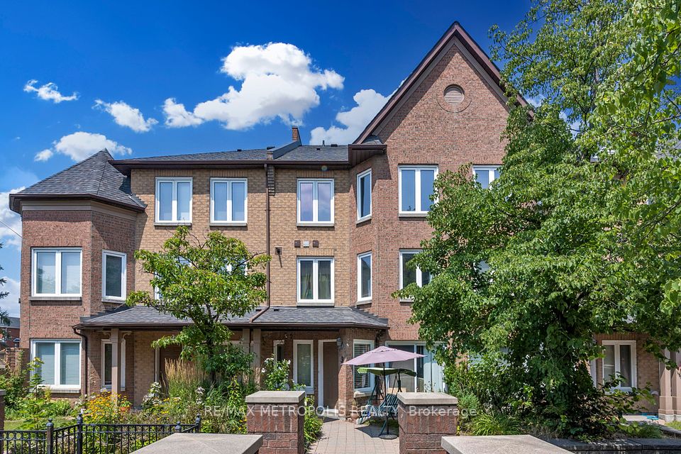 #9 - 735 New Westminster Drive, Vaughan, ON L4J 7Y9