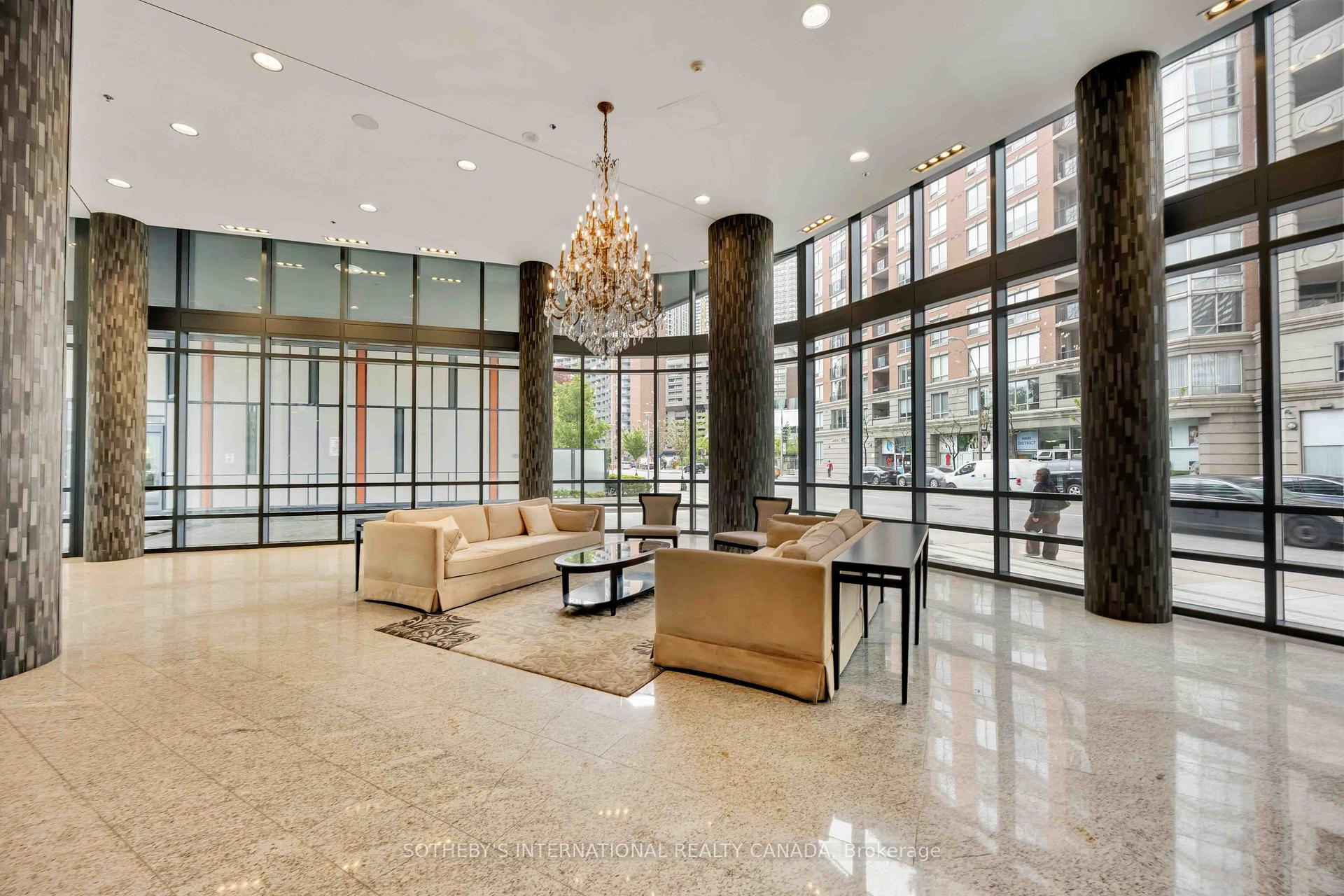 2 Bedrooms Condo at 825 Church, Toronto For sale