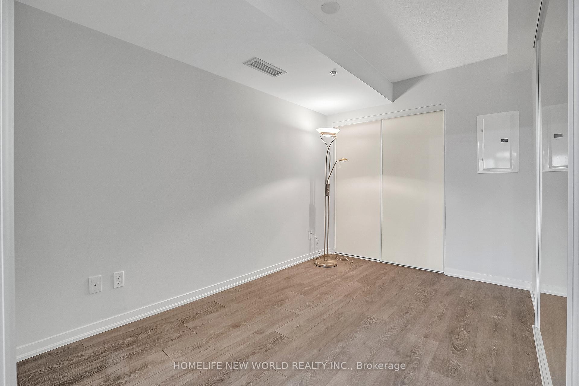 2 Bedrooms Condo at 68 Abell, Toronto For sale