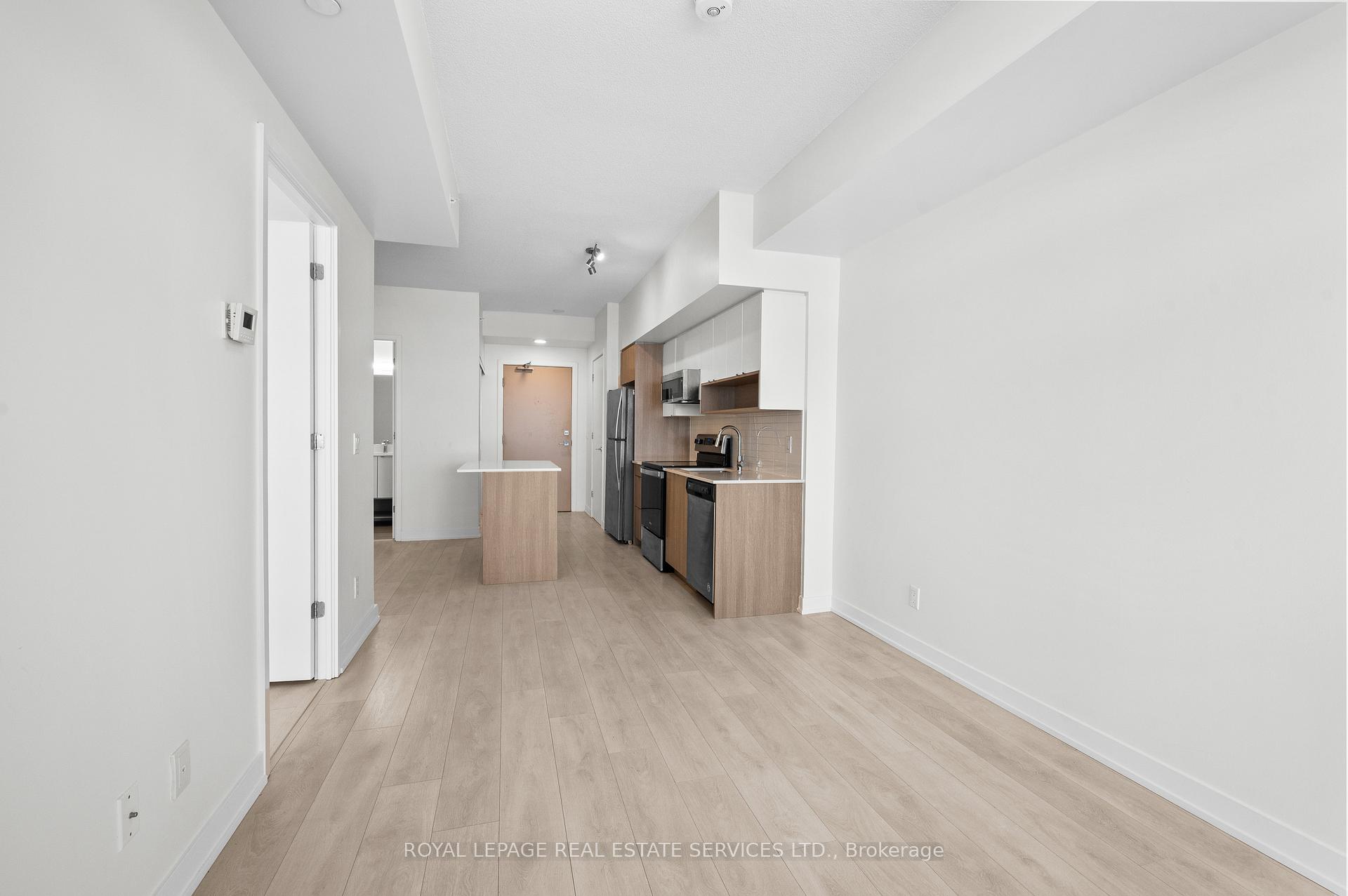 1 Bedroom Condo at 1117 Cooke, Burlington For sale