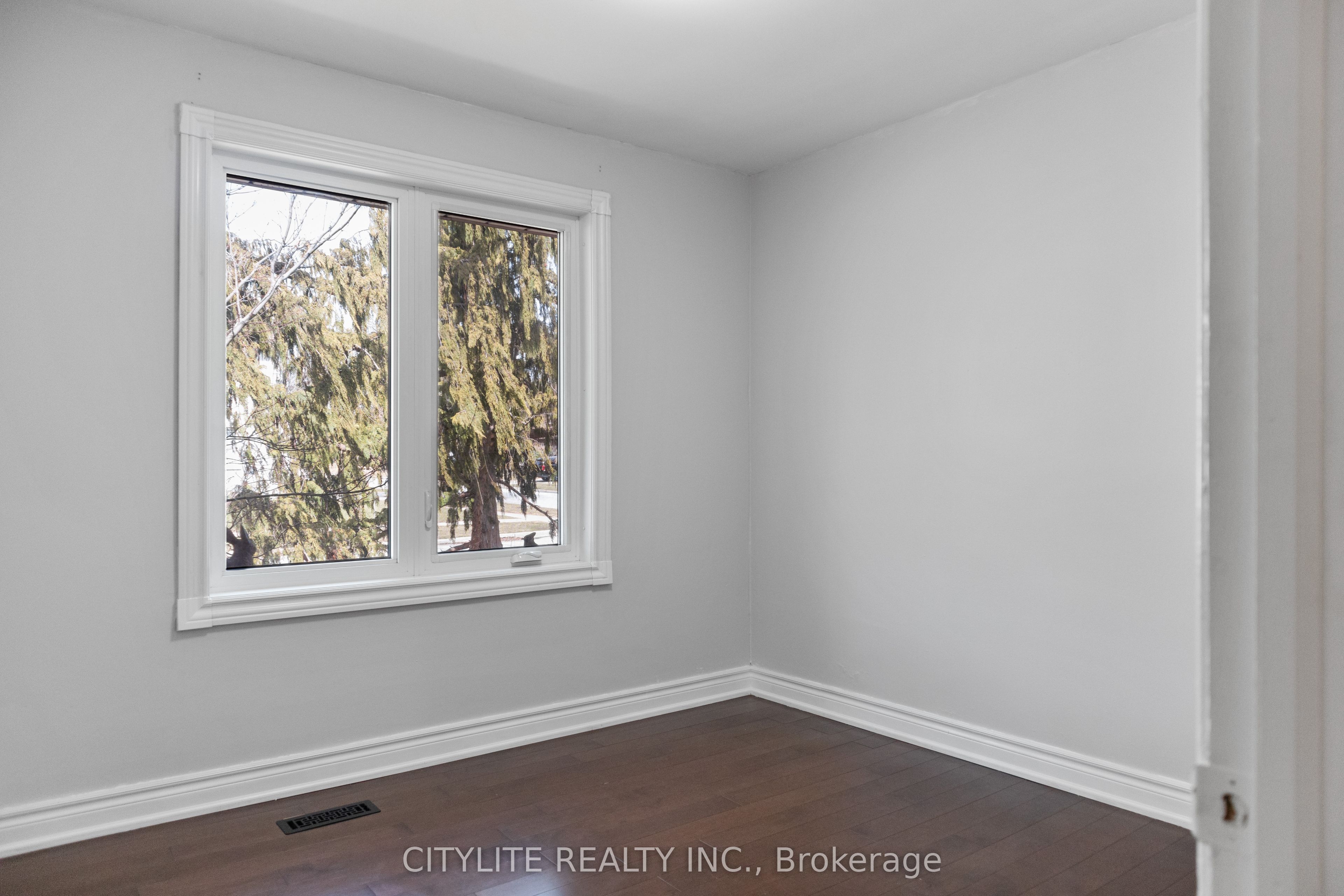 2 Emmeline Crescent