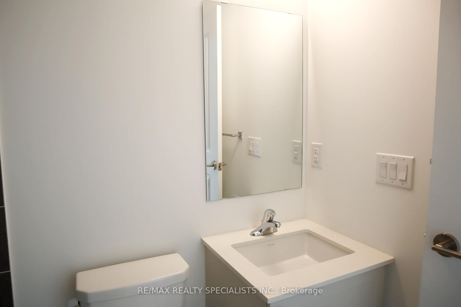 2 Bedrooms Condo at 1063 Douglas McCurdy, Mississauga For sale