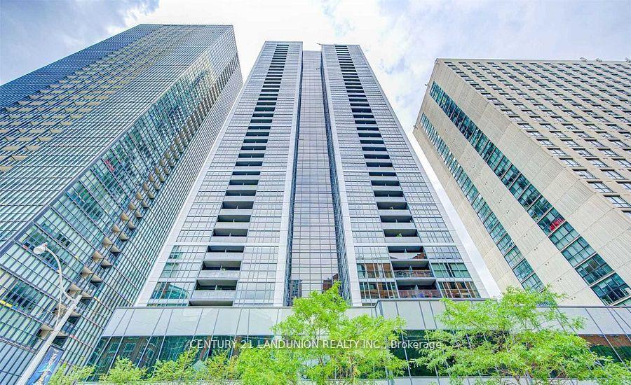 2 Bedrooms Condo at 28 Ted Rogers, Toronto For sale