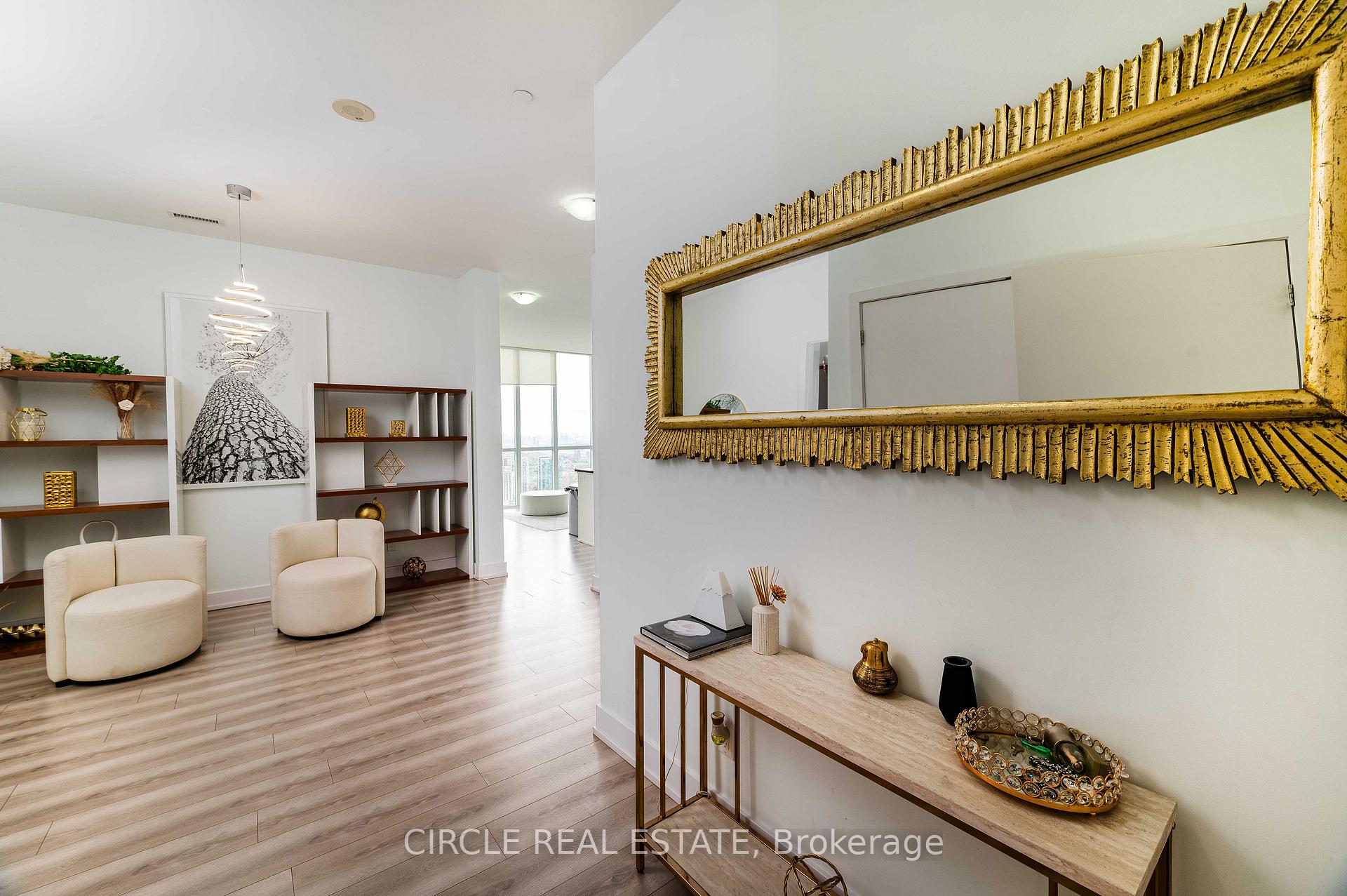 4 Bedrooms Condo at 4011 Brickstone Mews, Mississauga For sale