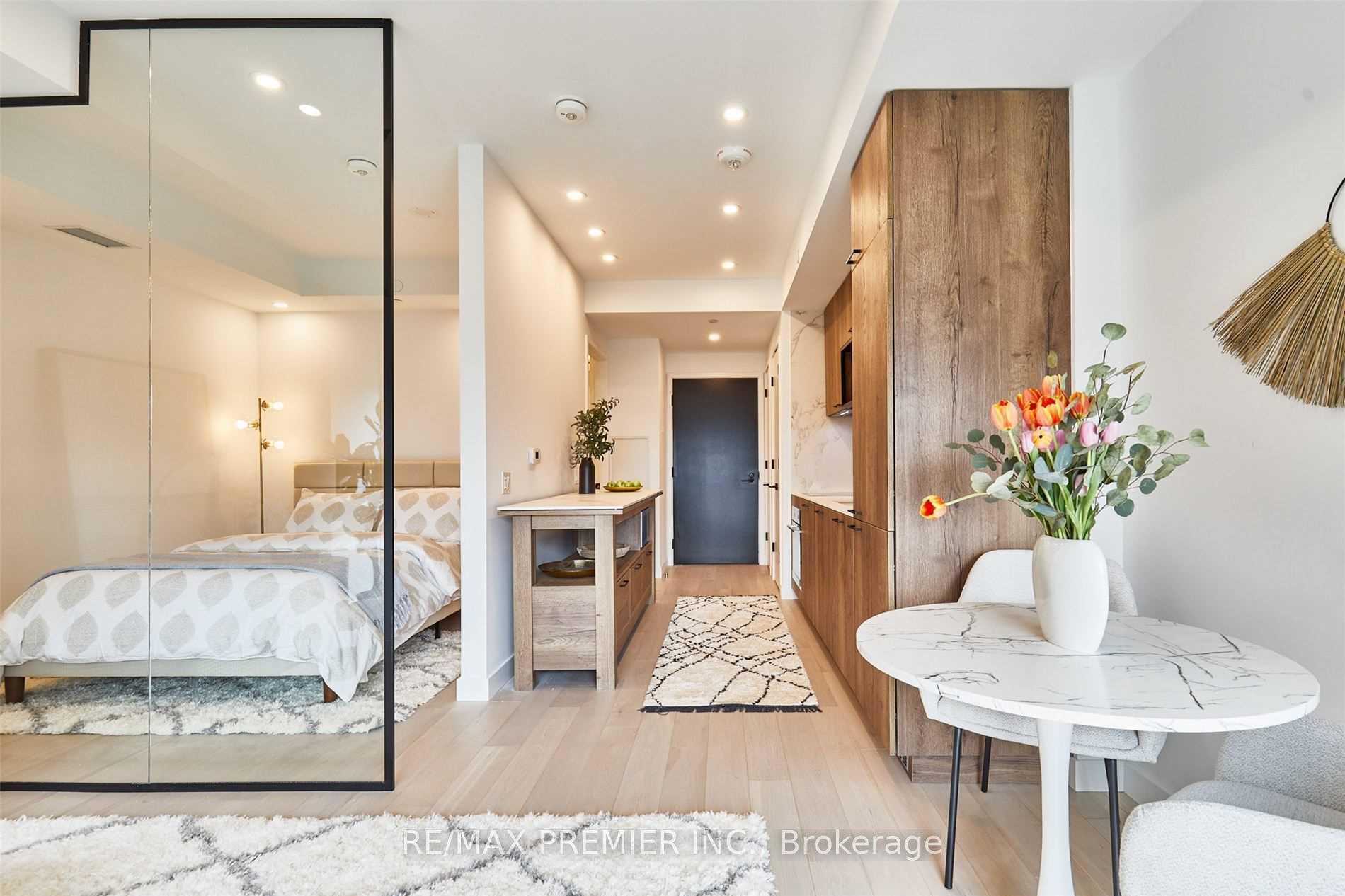 1 Bedroom Condo at 505 Richmond,  Toronto For sale