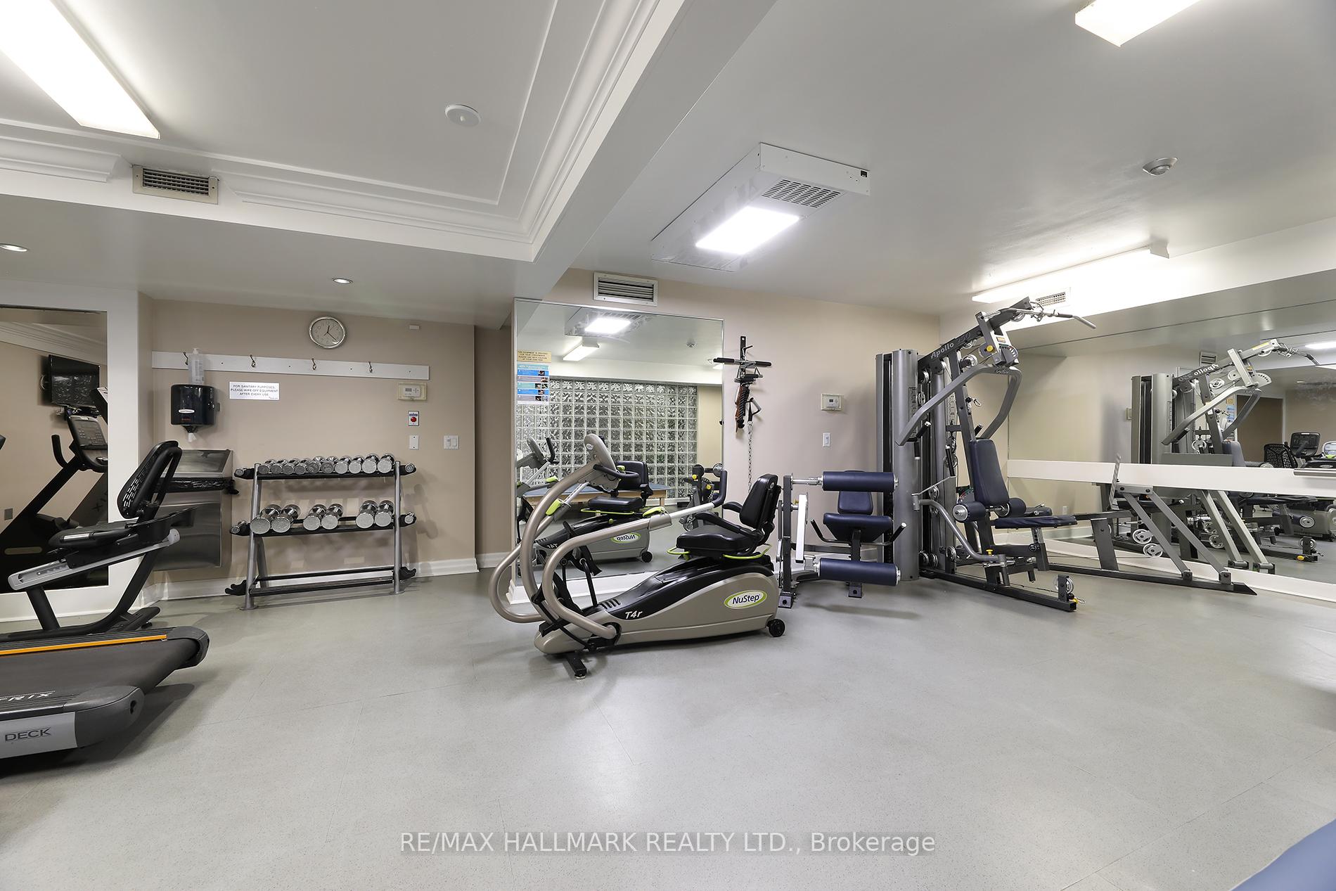 2 Bedrooms Condo at 2727 Yonge, Toronto For sale