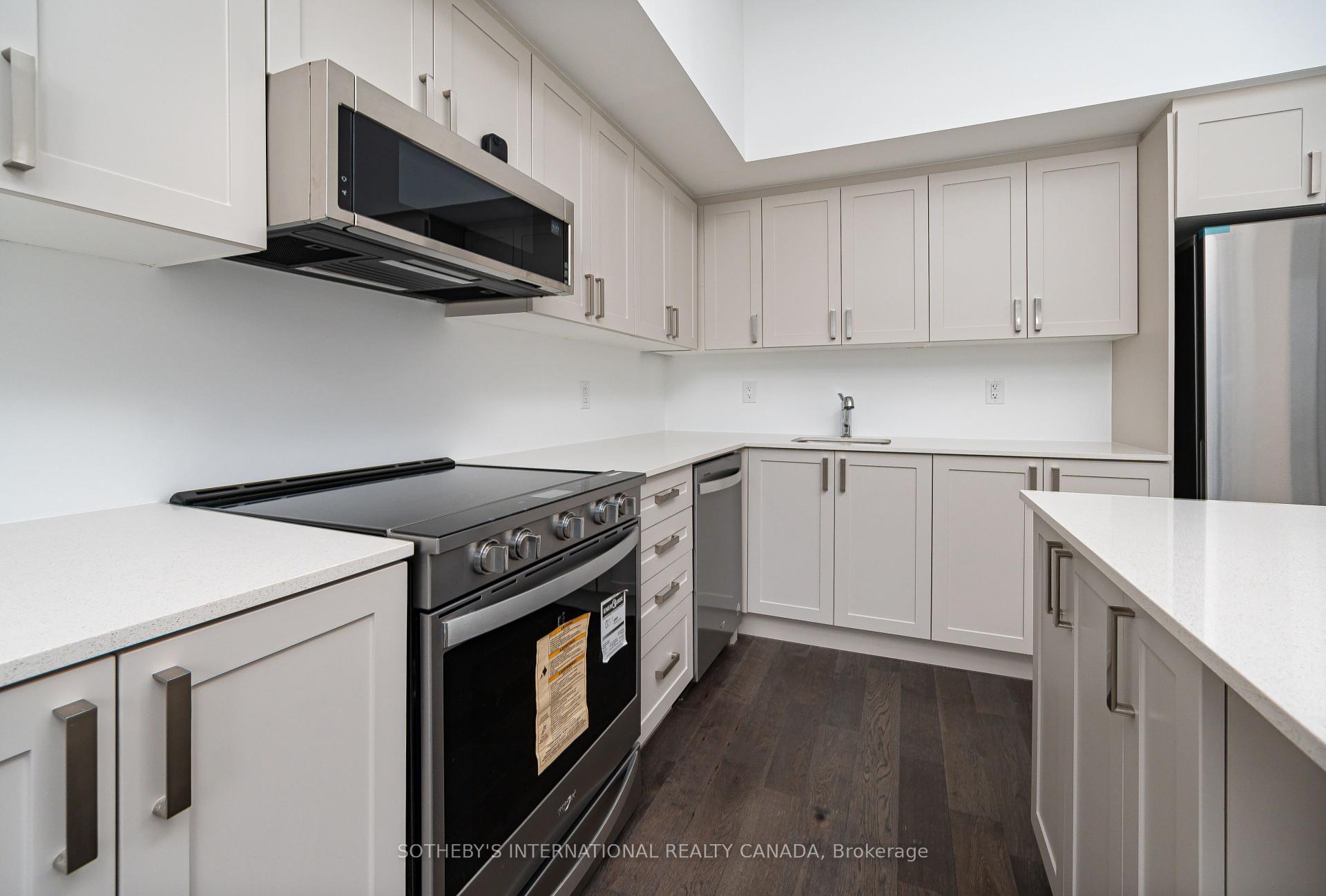 2 Bedrooms Condo at 1063 Douglas McCurdy, Mississauga For sale