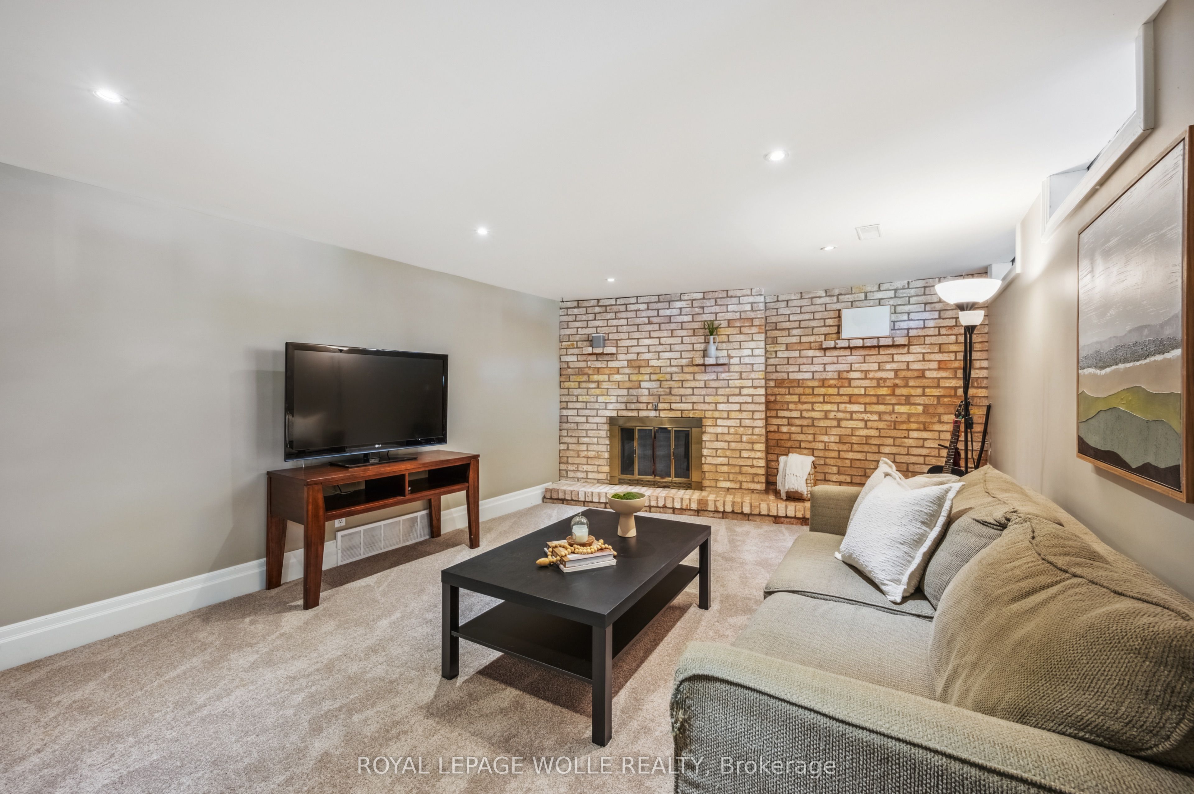 136 Warren Road
