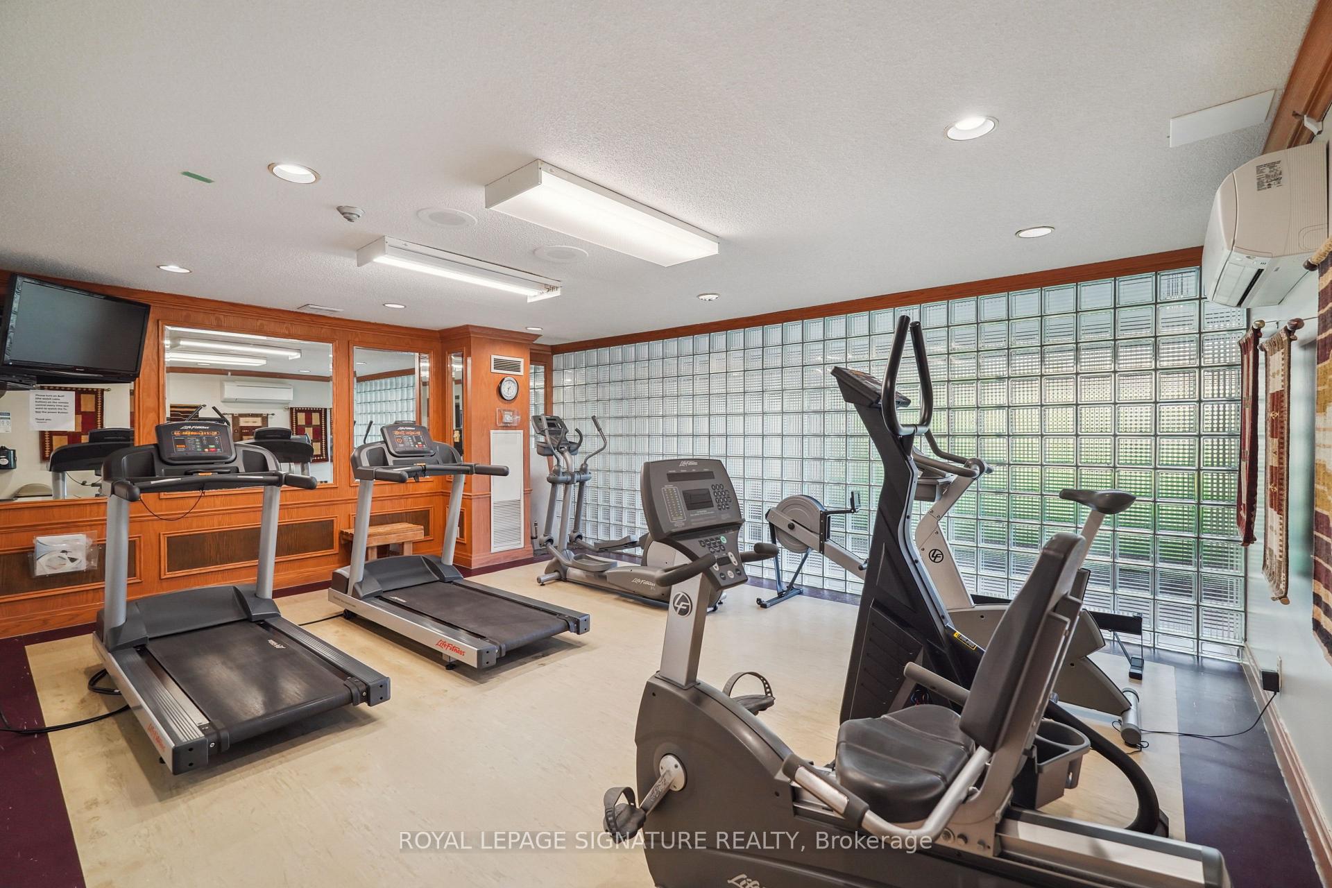2 Bedrooms Condo at 271 Ridley, Toronto For sale