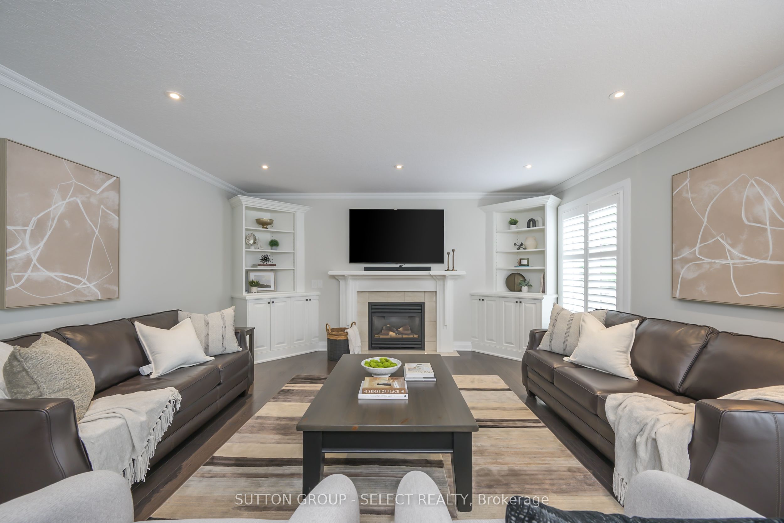 42 Pinebrook Court