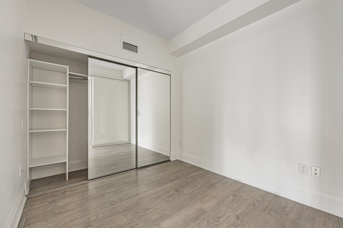 30 Roehampton Avenue 413