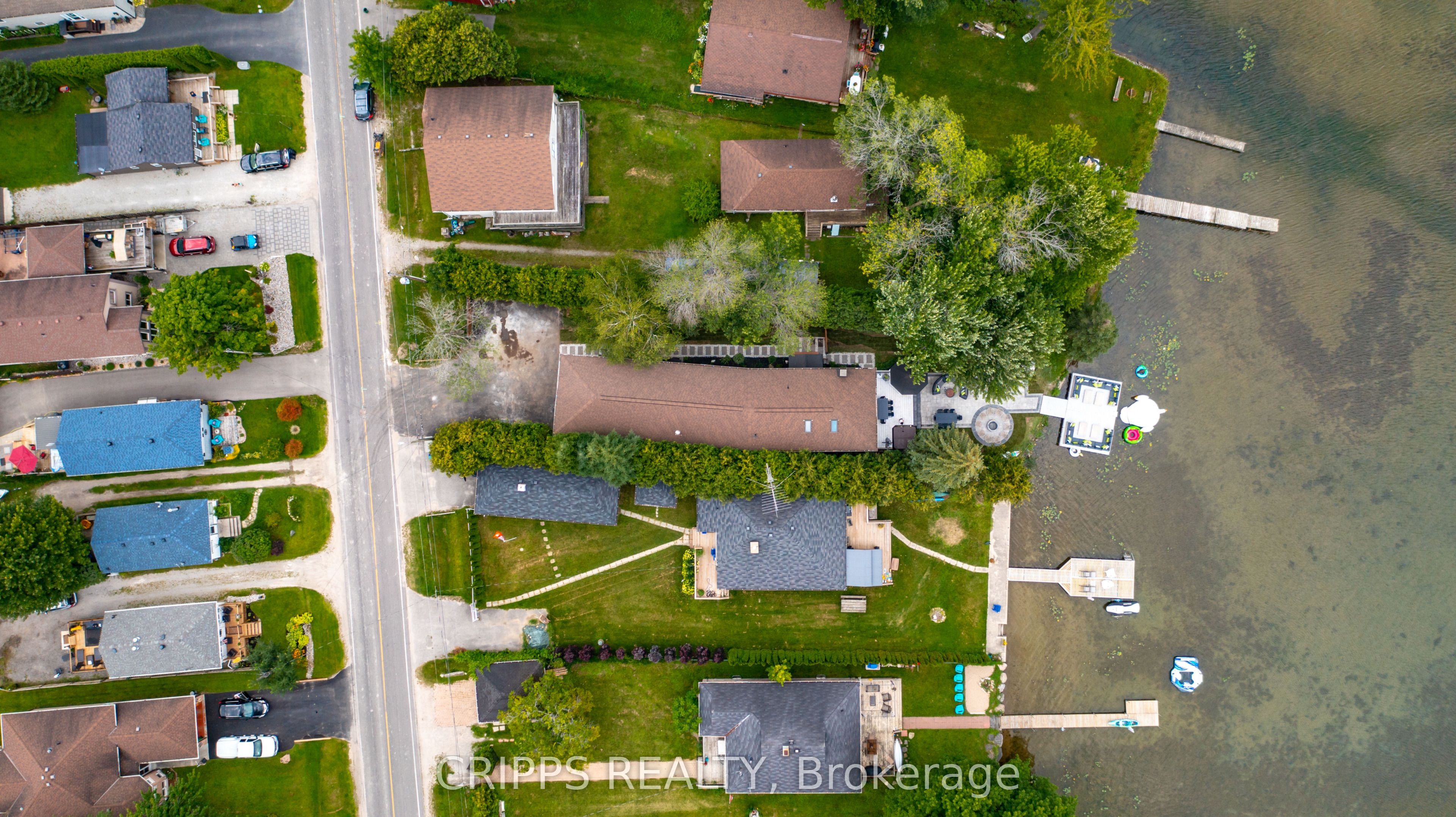 943 Barry Avenue