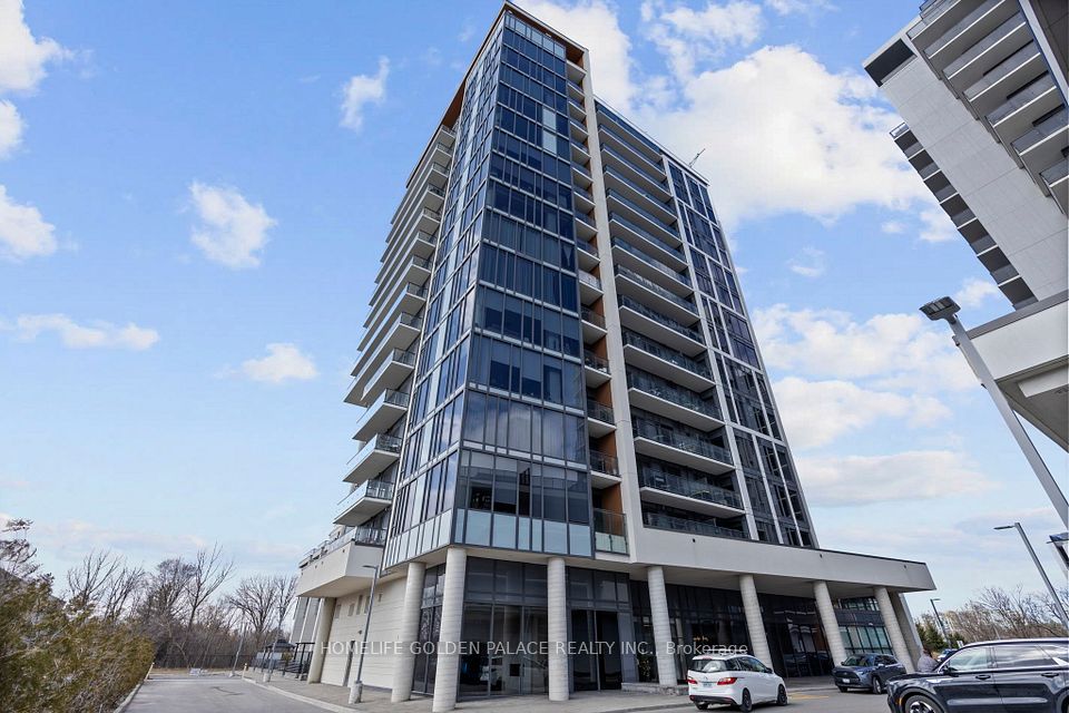 9618 Yonge