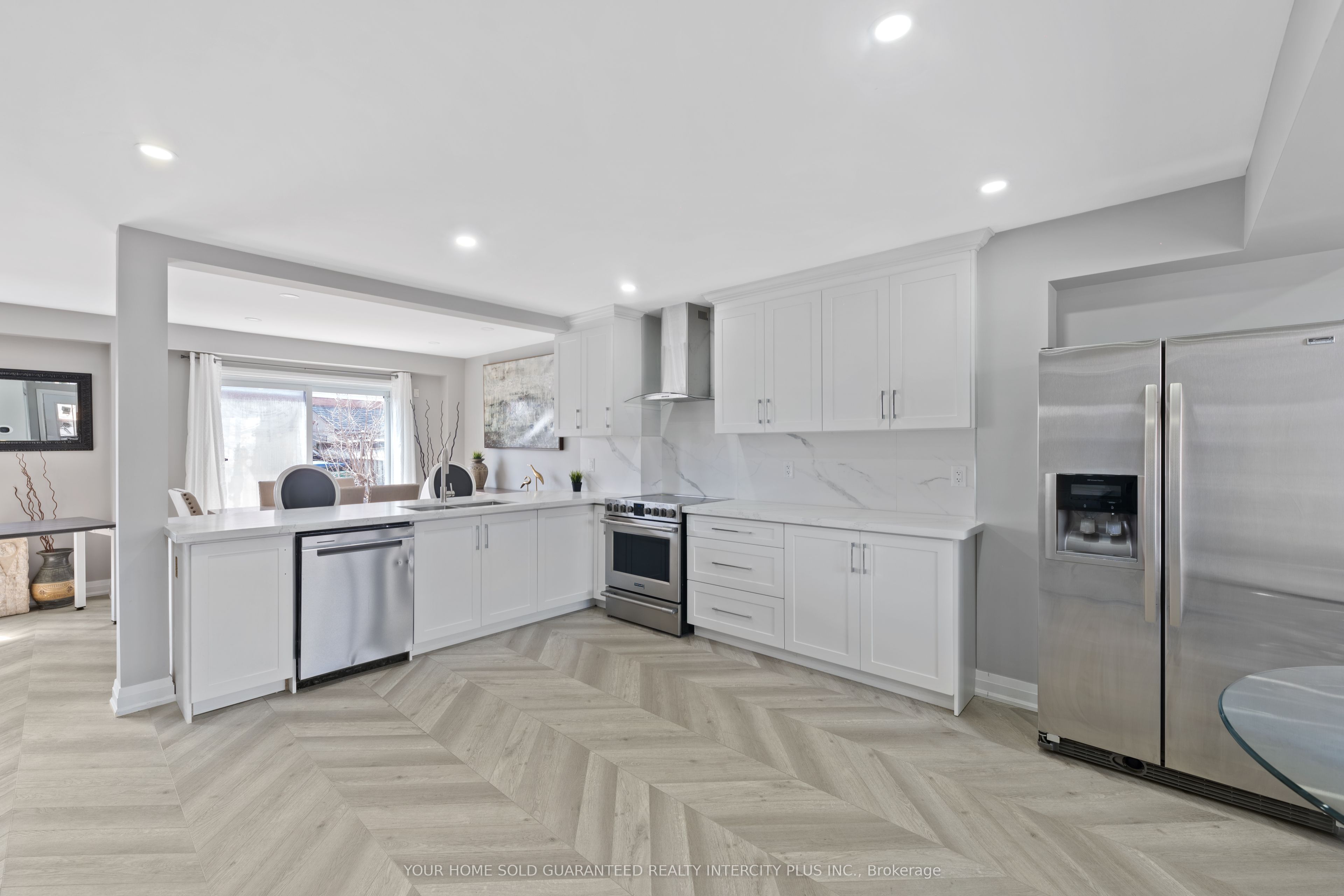 4 Borden Hill Court, Brampton, ON L6S 3K7