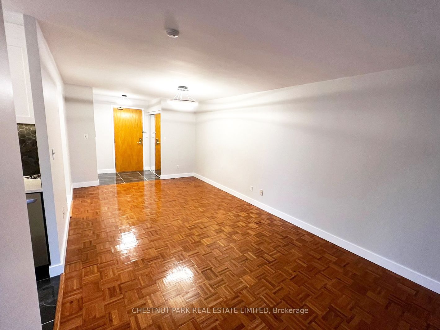 43 Eglinton Avenue E #909, Toronto C03 Yonge-Eglinton
