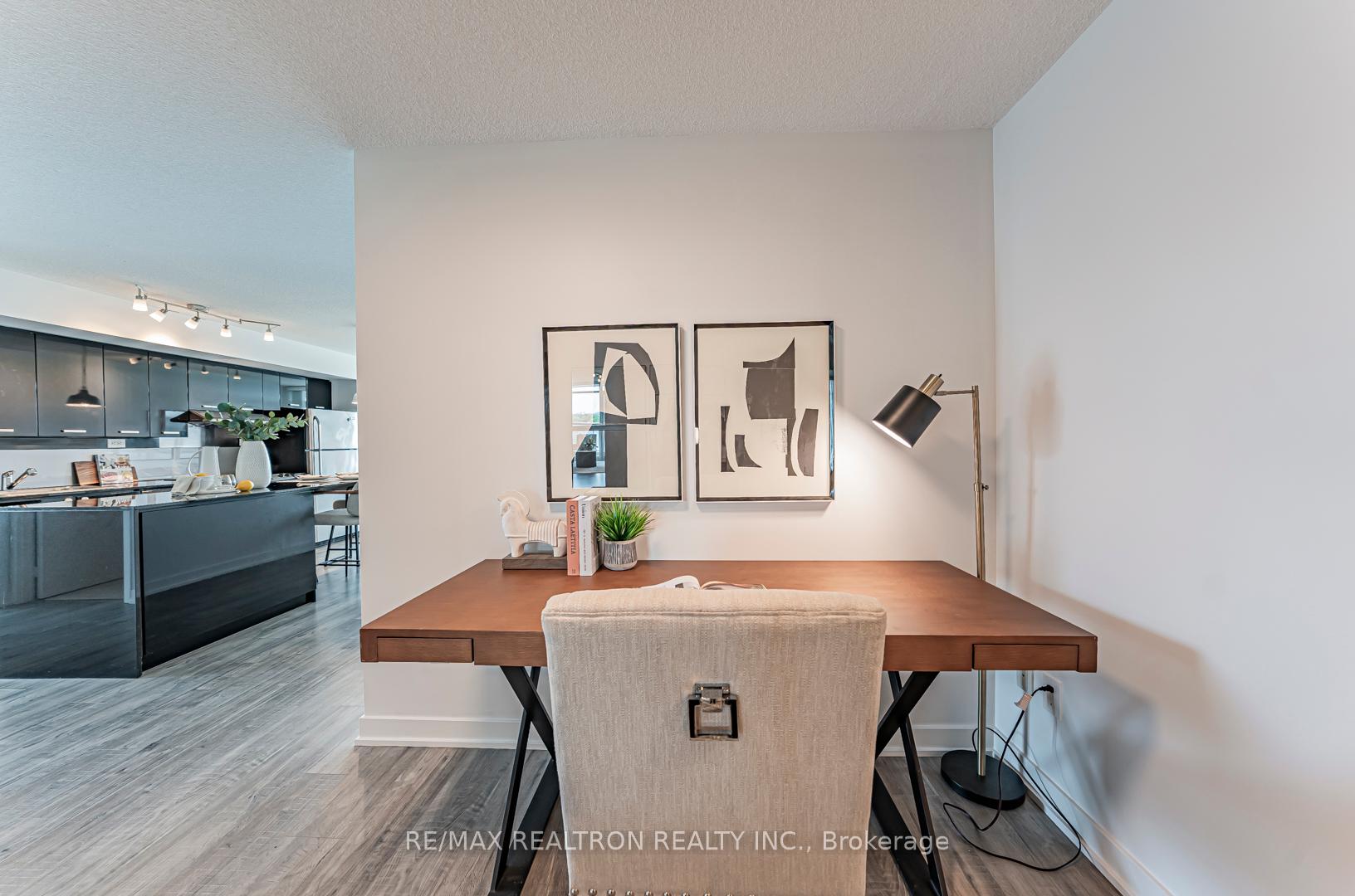 3 Bedrooms Condo at 29 Singer, Toronto For sale