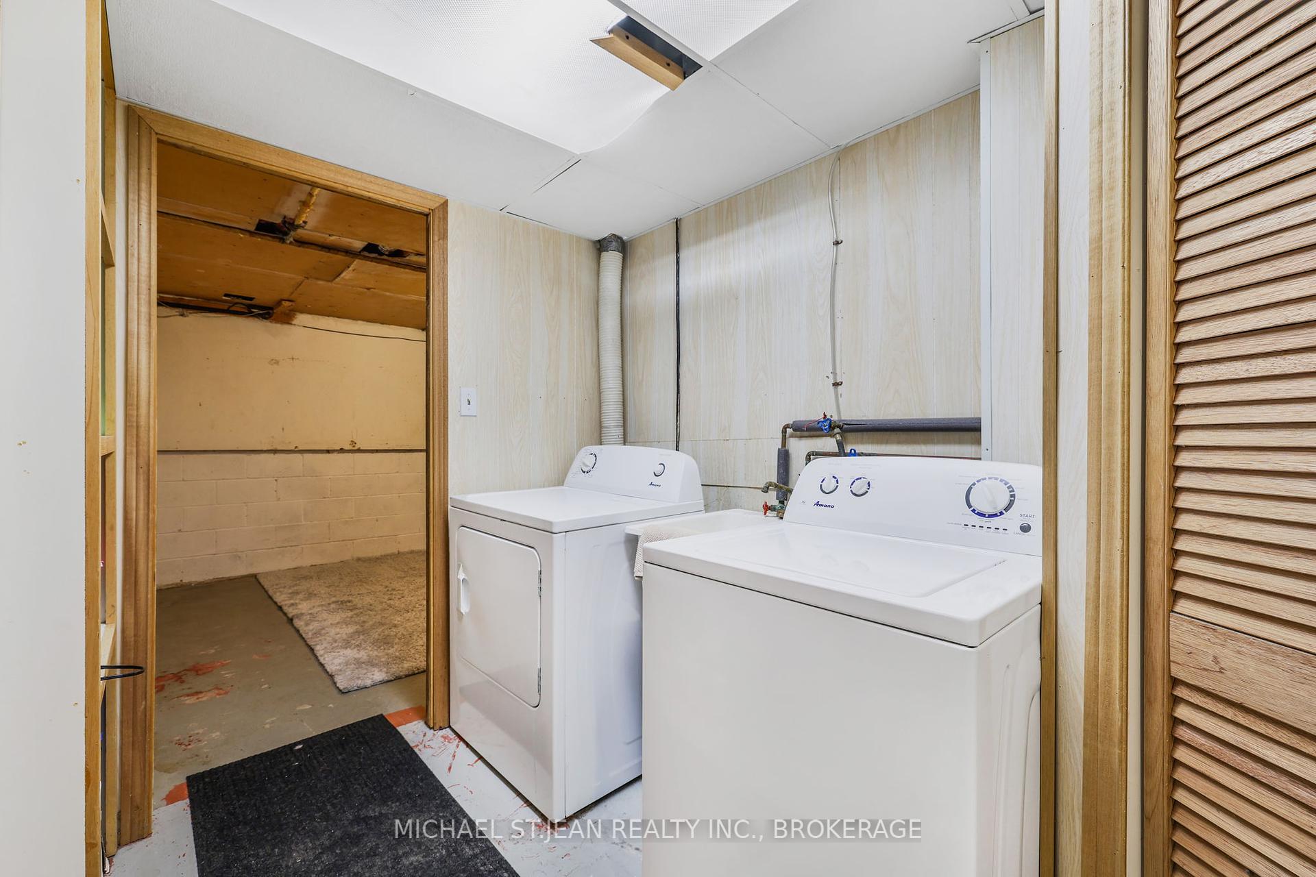 3 Bedrooms Condo at 1115 Paramount,  Hamilton For sale