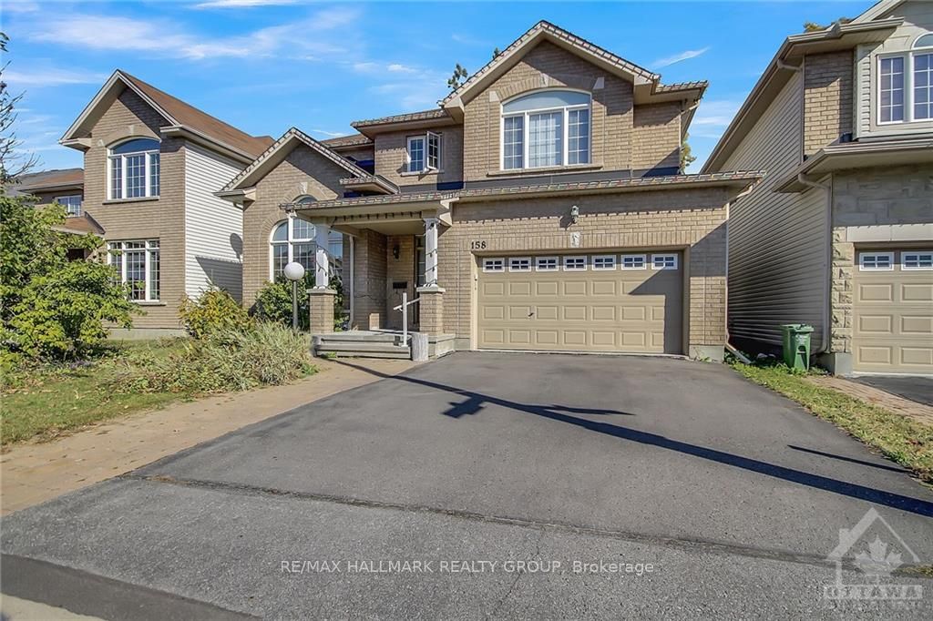 158 LAMPLIGHTERS Drive, Barrhaven, ON K2J 0H6