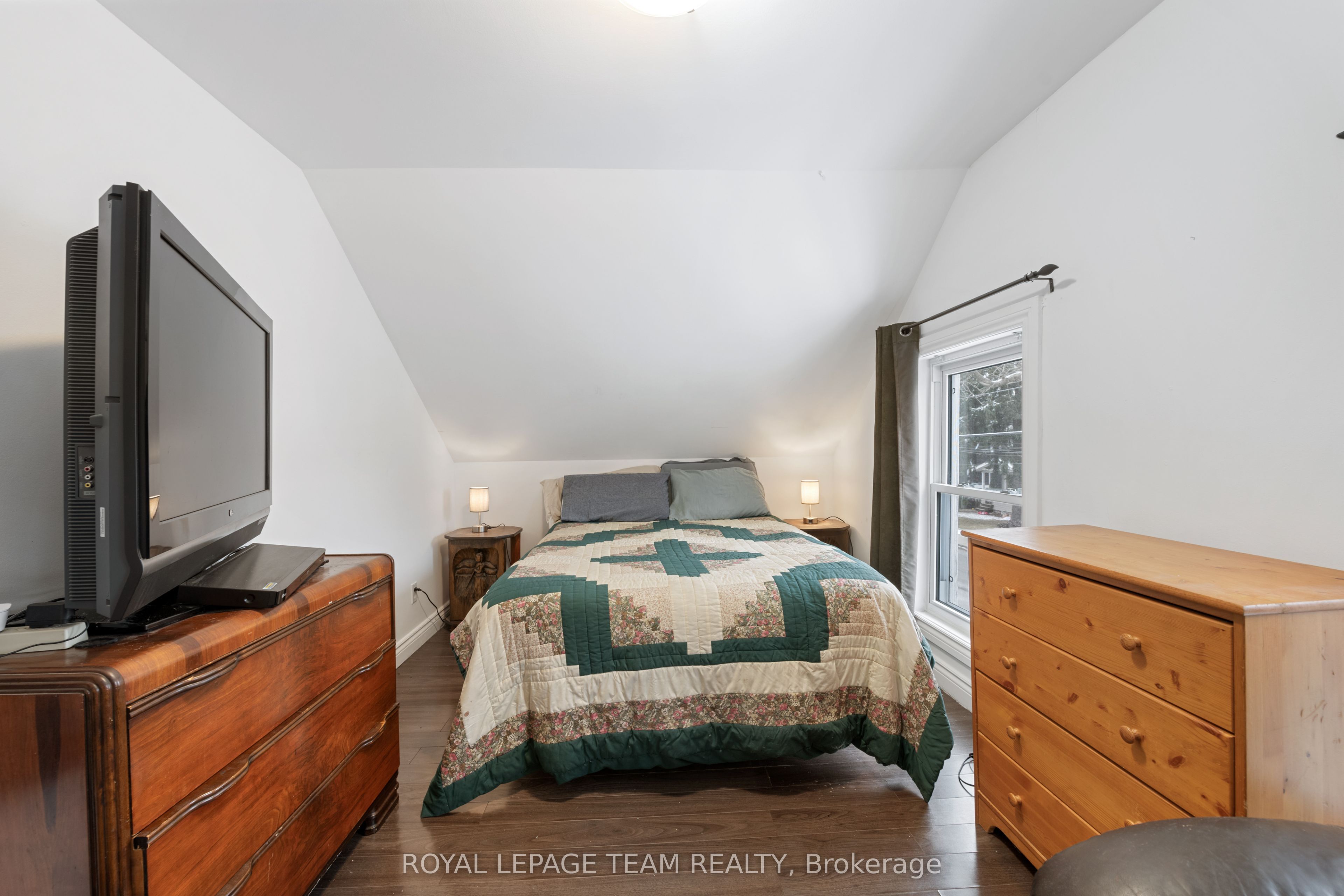 165 Pearl Street, Brockville, ON K6V 4C9