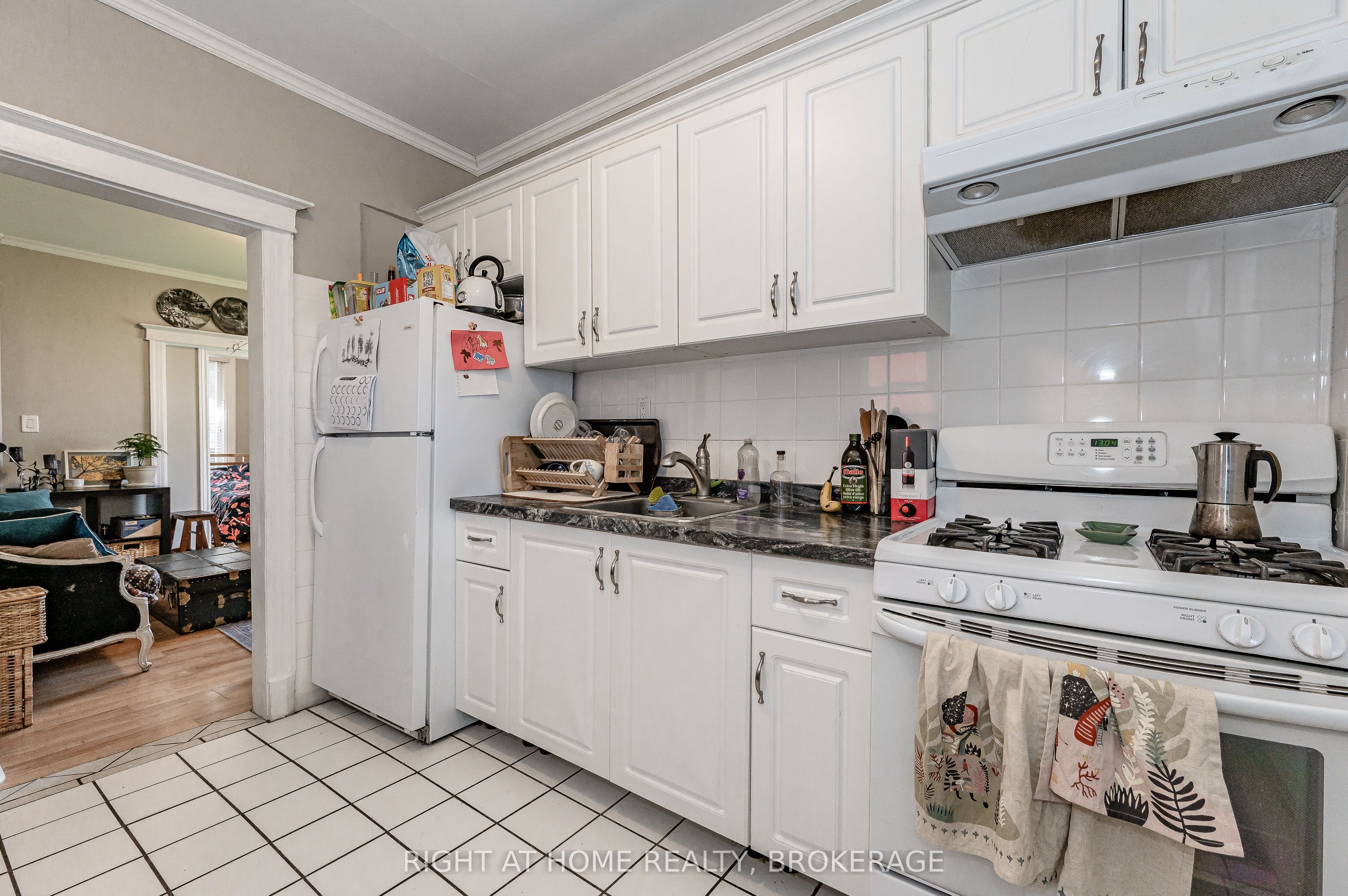 1 Arkledun Avenue