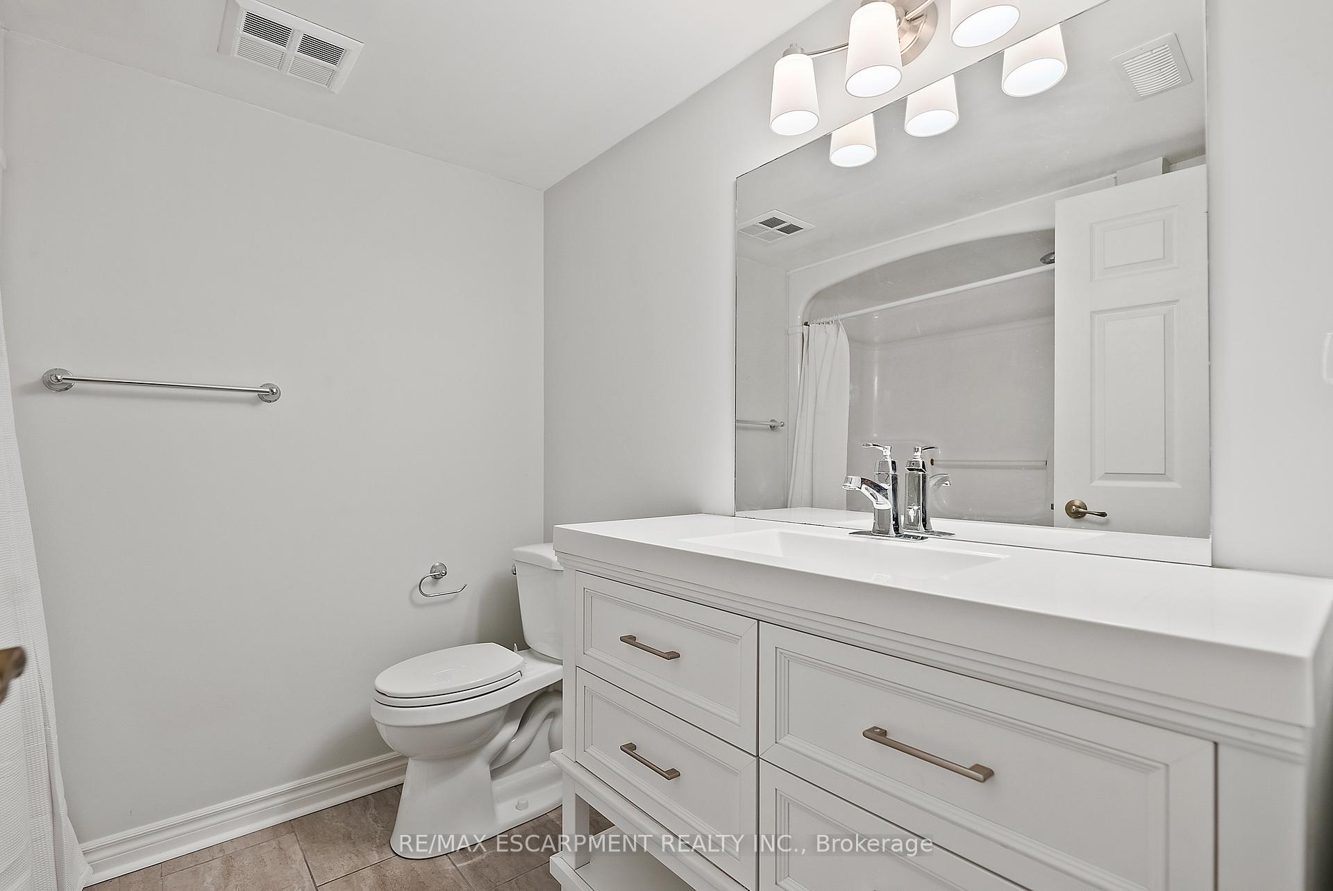 1 Bedroom Condo at 1810 Walker’s, Burlington For sale