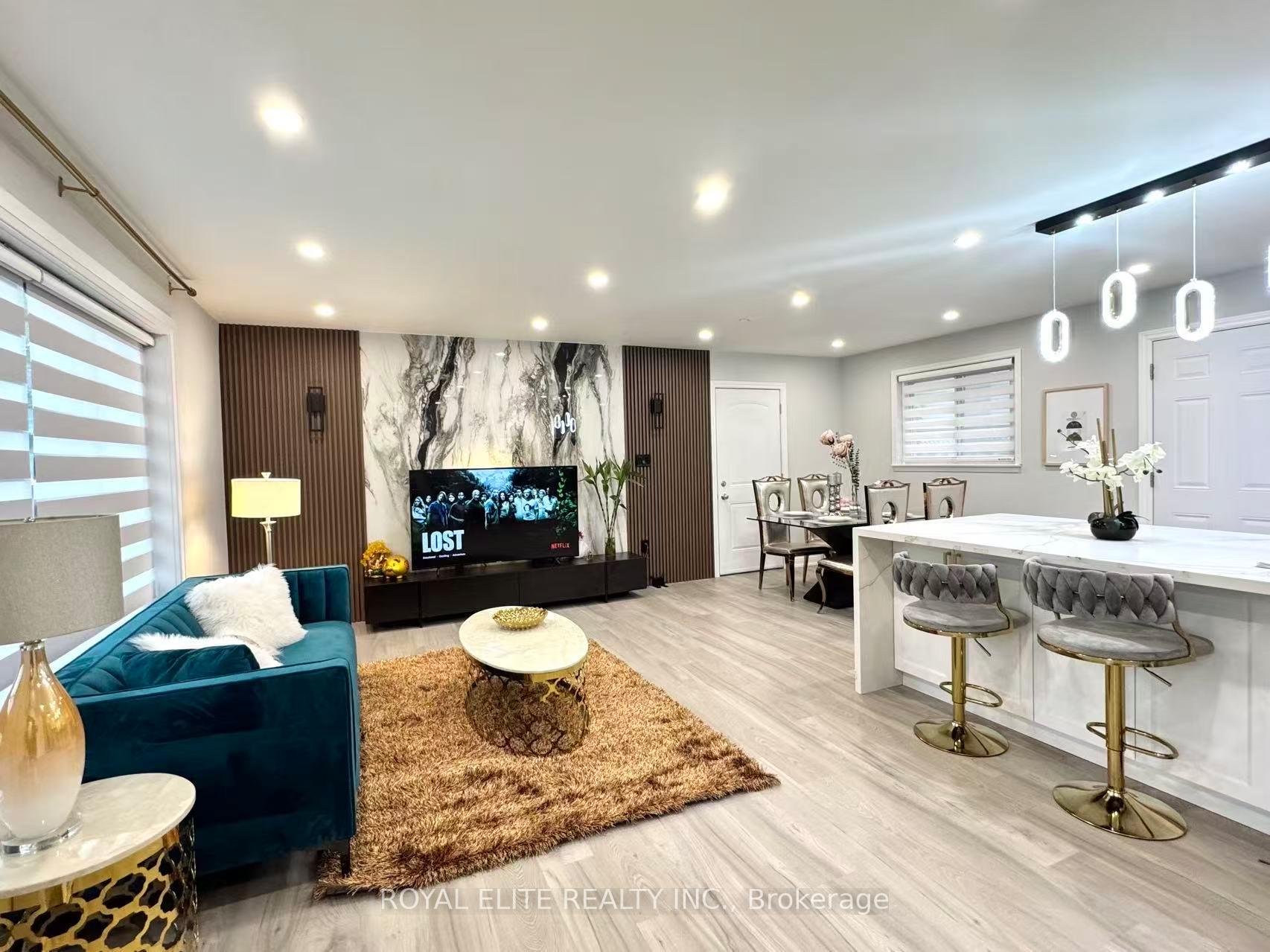 2 Lesgay Crescent, Toronto, ON M2J 2H8