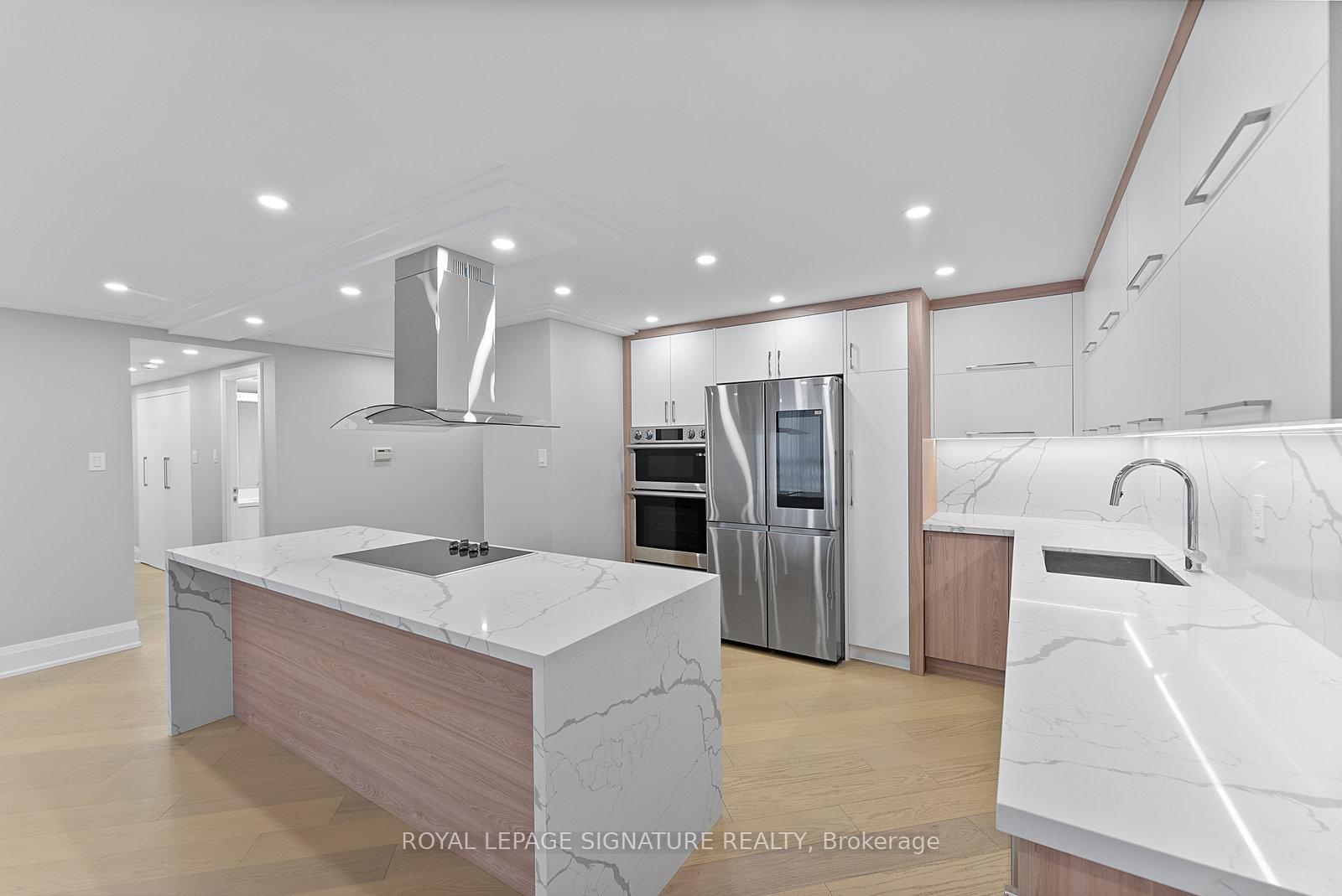 2 Bedrooms Condo at 77 Carlton,  Toronto For sale