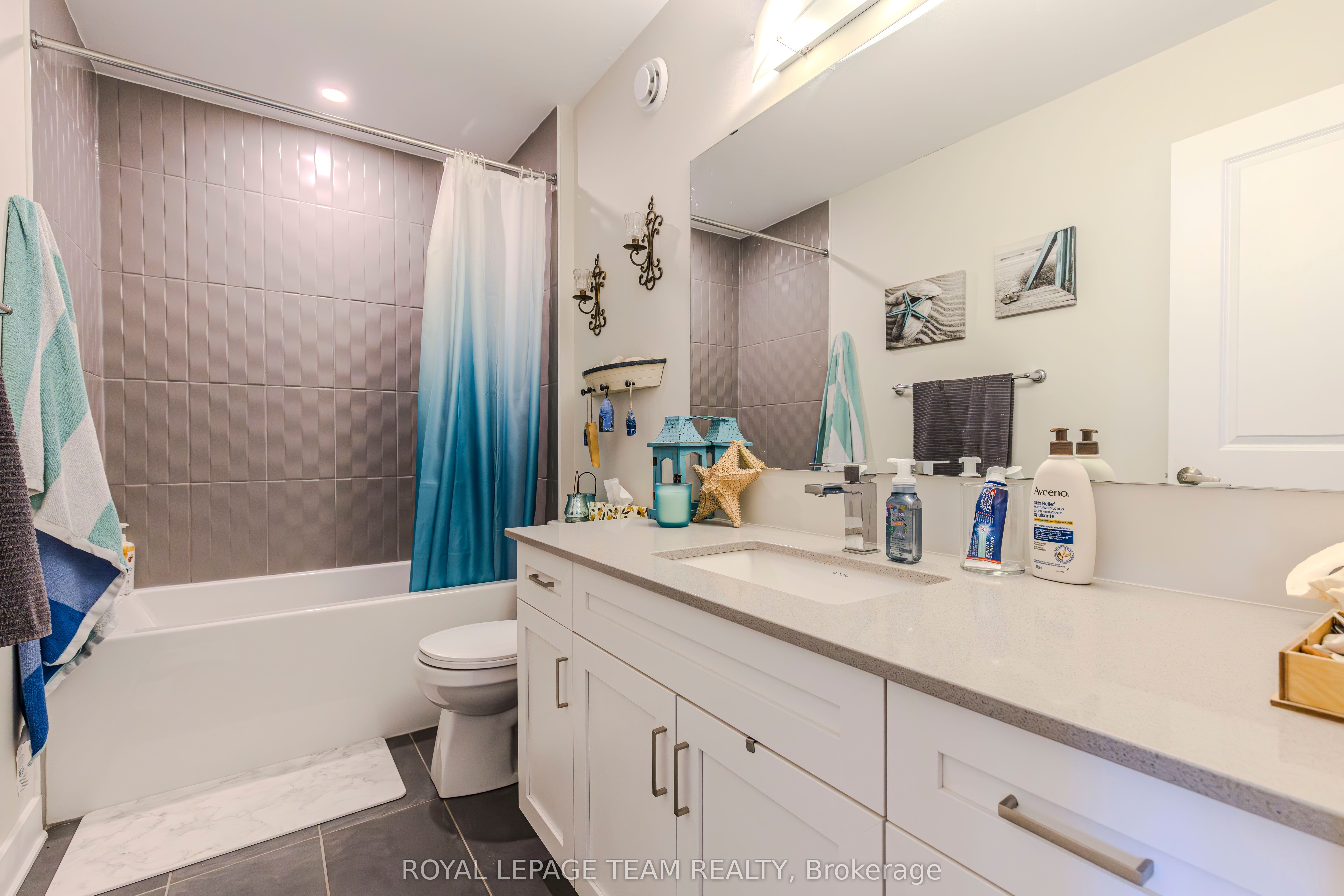 71 CANVASBACK Ridge, Blossom Park - Airport and Area 2602 - Riverside South/Gloucester Glen