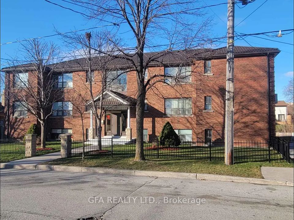 16 Arrowsmith Avenue